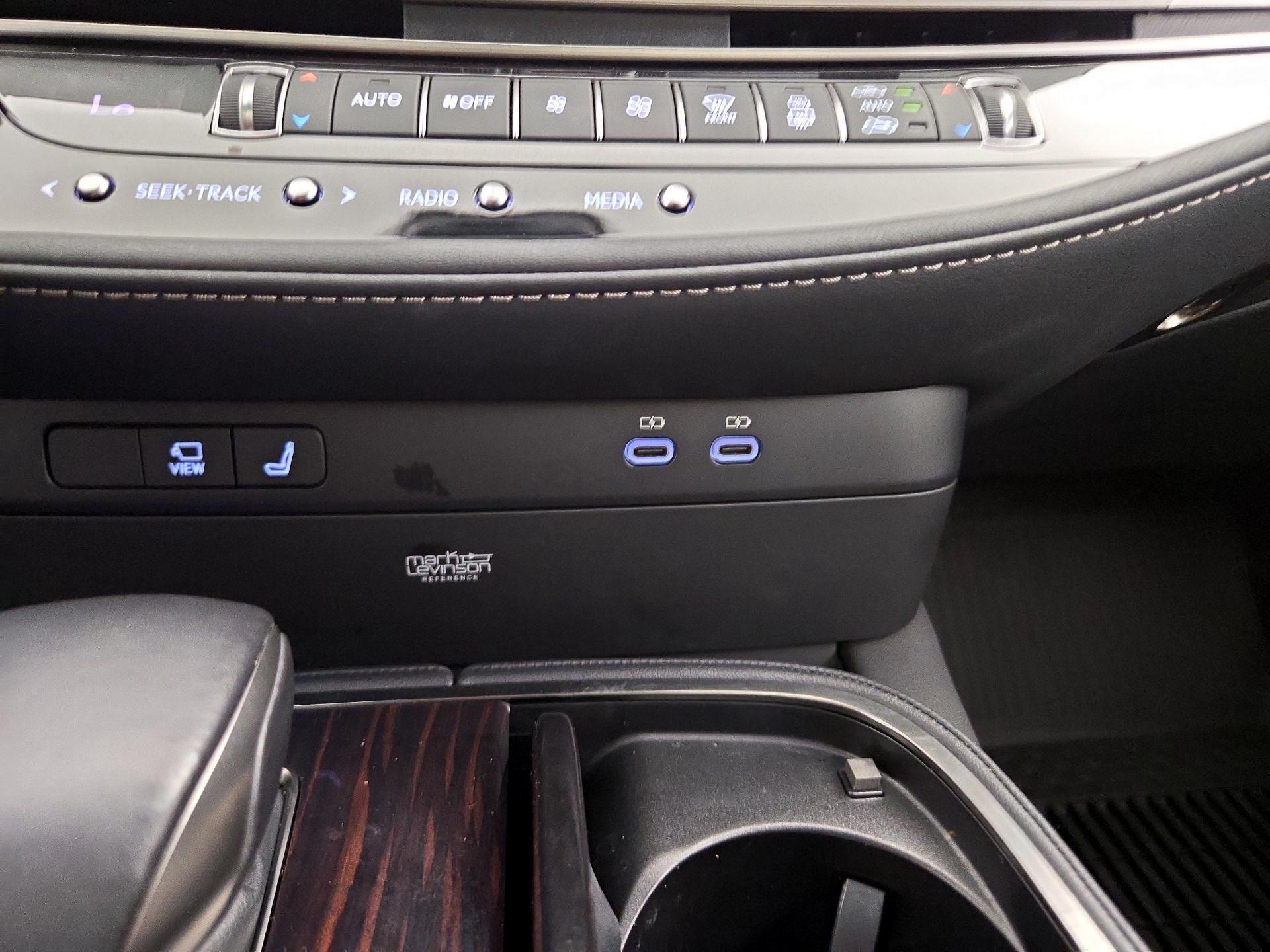 Thumbnail: 2023 Lexus LS - 18