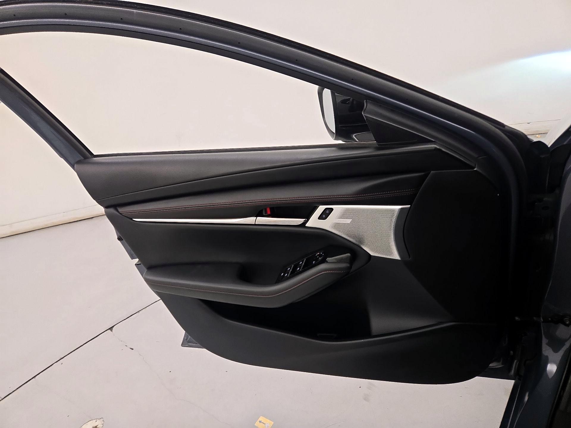 Thumbnail: 2023 Mazda Mazda3 - 12