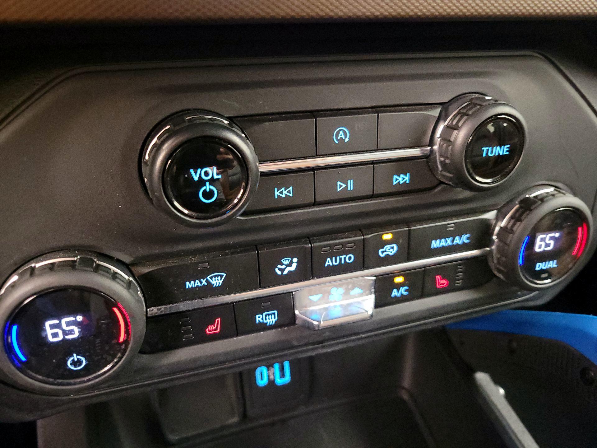 Thumbnail: 2023 Ford Bronco - 16