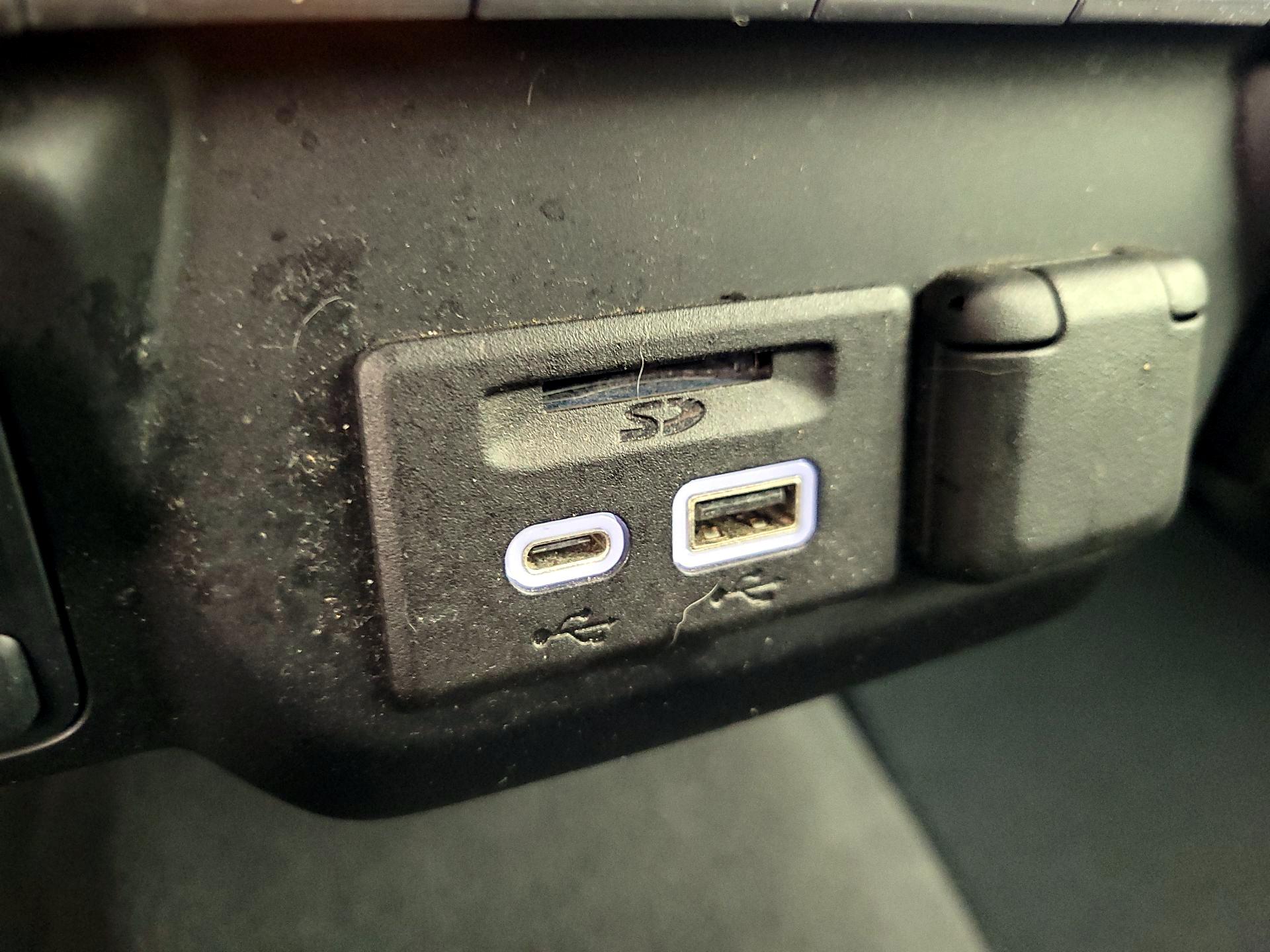 Thumbnail: 2021 Chevrolet Silverado 1500 - 18