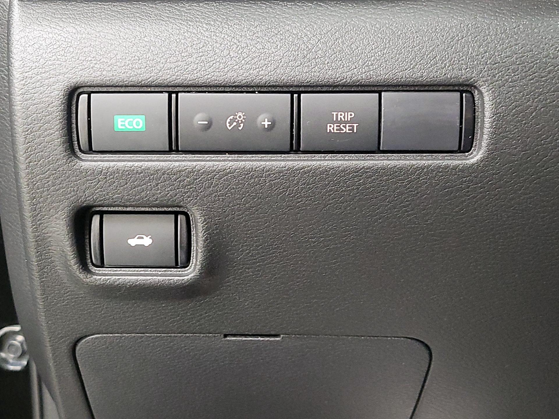 Thumbnail: 2022 Nissan Sentra - 13