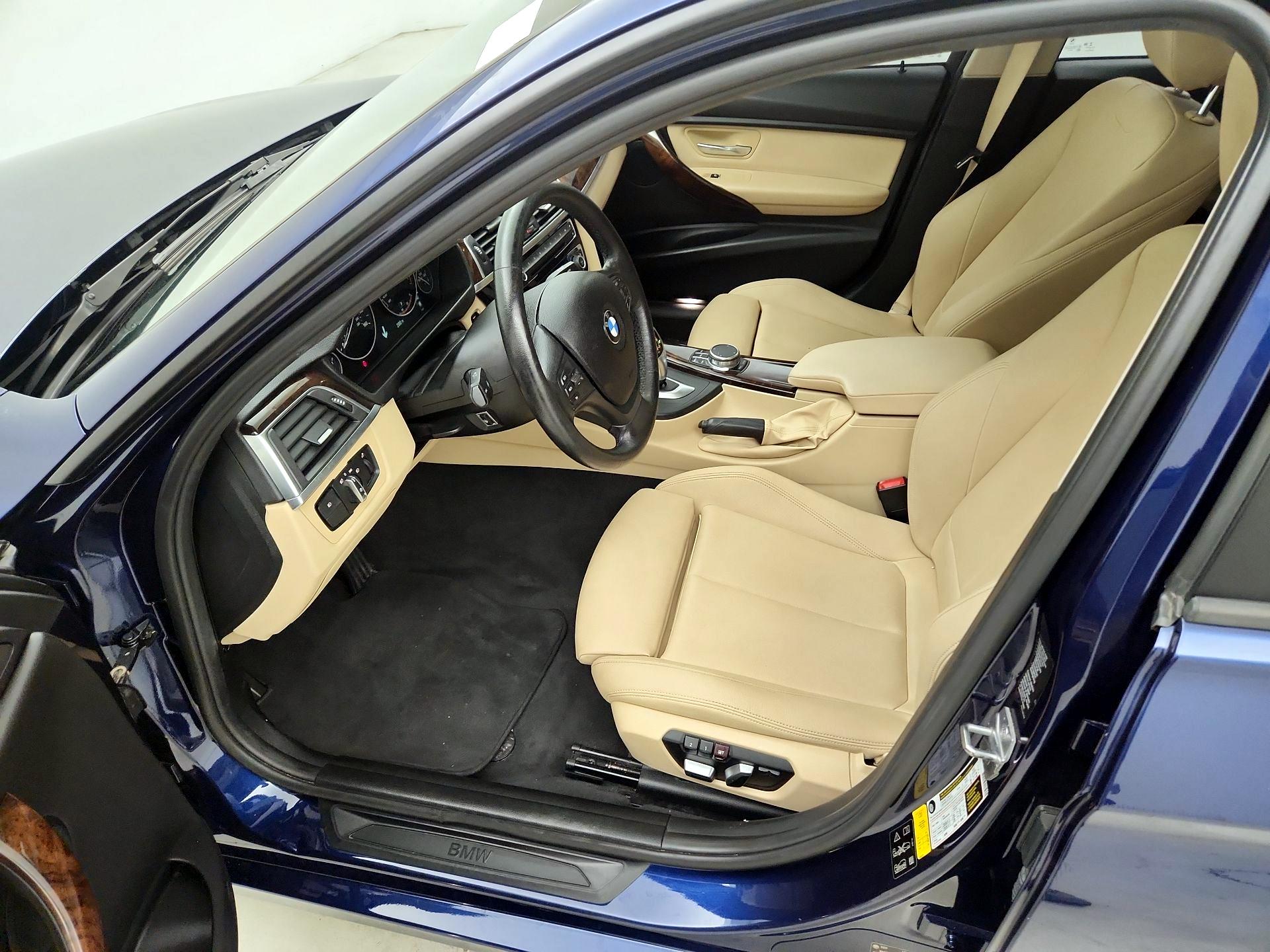 Thumbnail: 2018 BMW 3 Series - 11