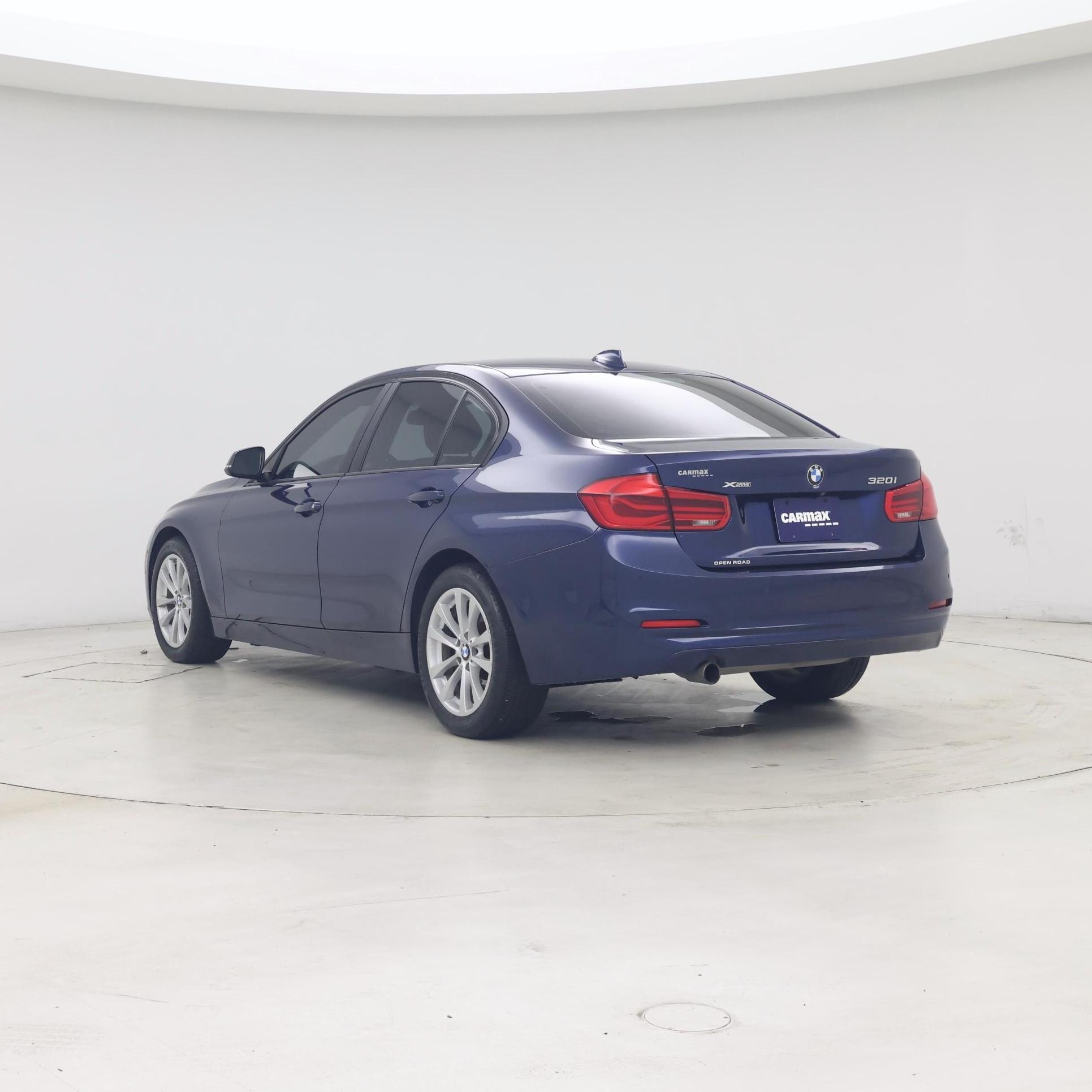 Thumbnail: 2018 BMW 3 Series - 2