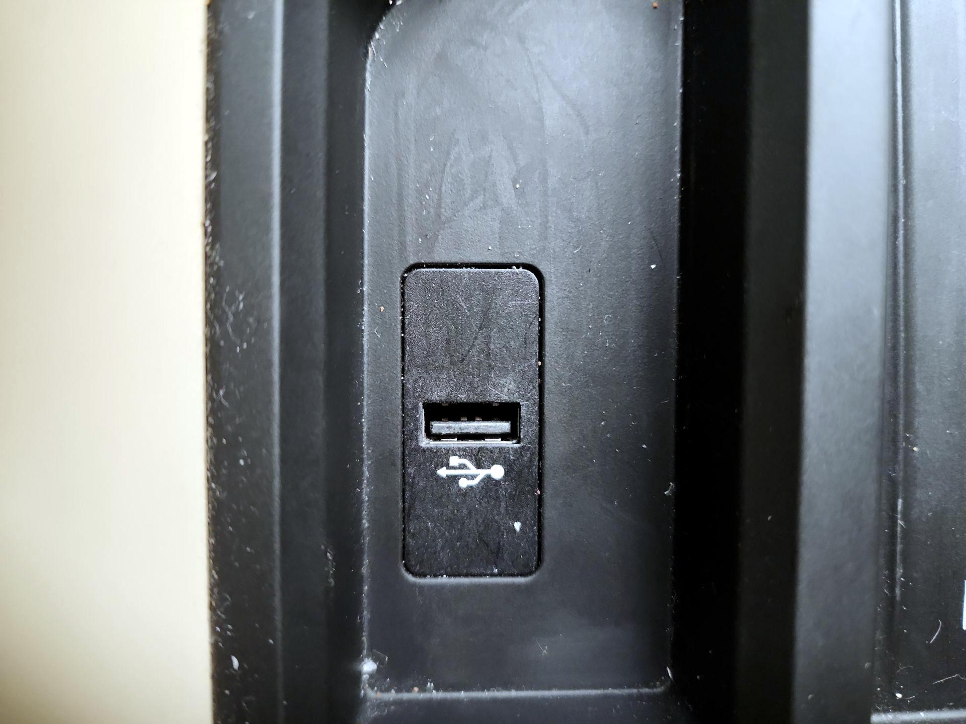 Thumbnail: 2018 BMW 3 Series - 19