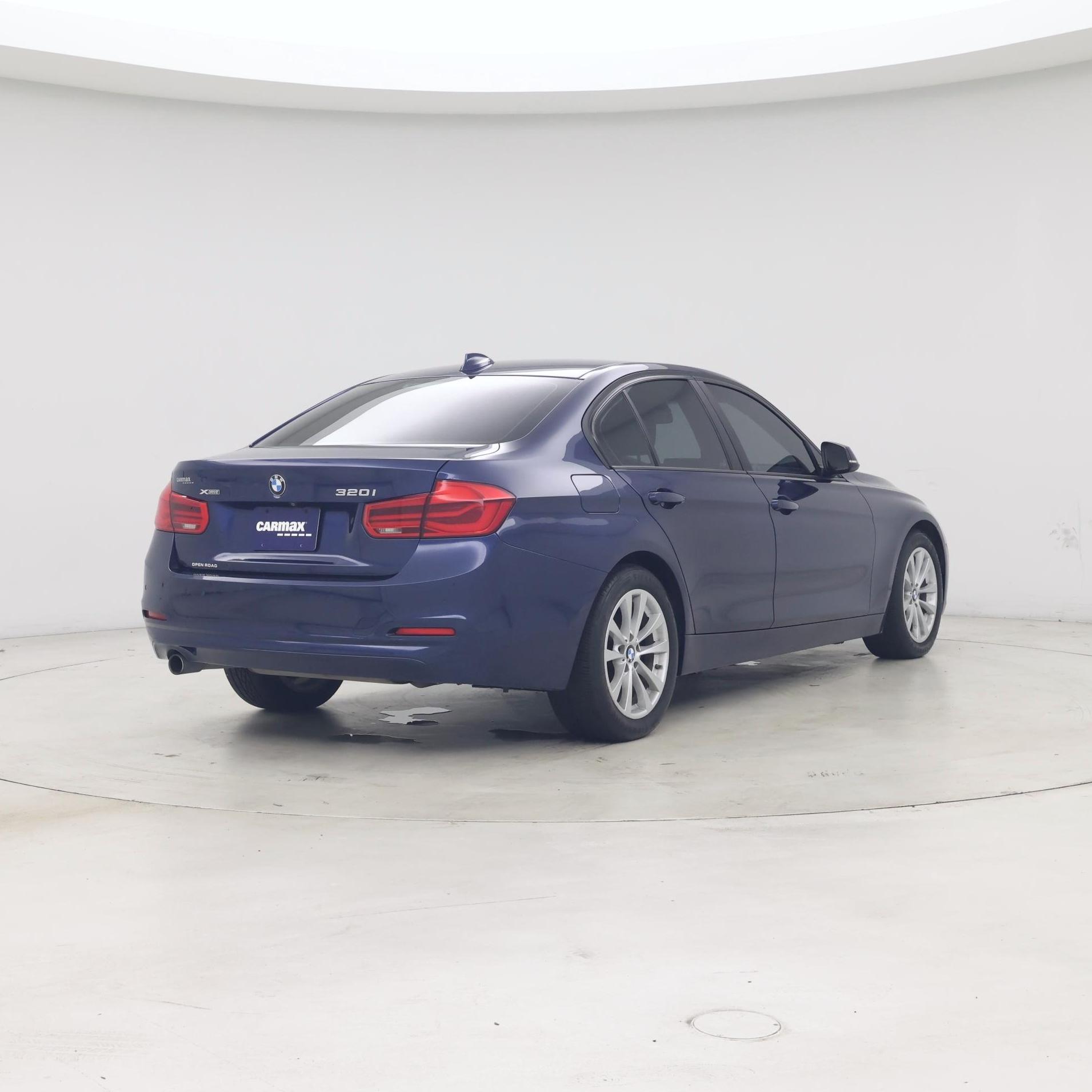 Thumbnail: 2018 BMW 3 Series - 8