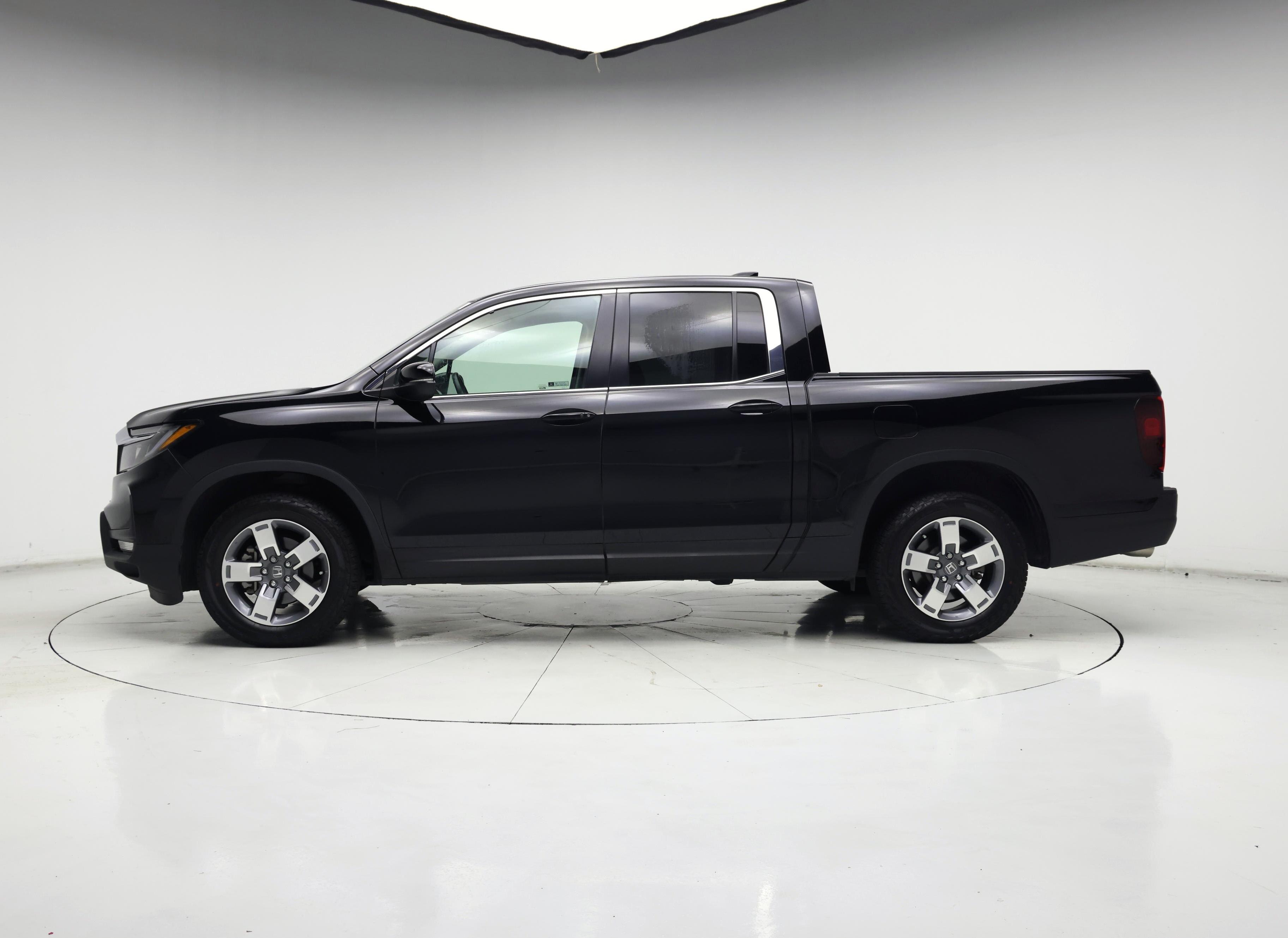 Thumbnail: 2023 Honda Ridgeline - 3