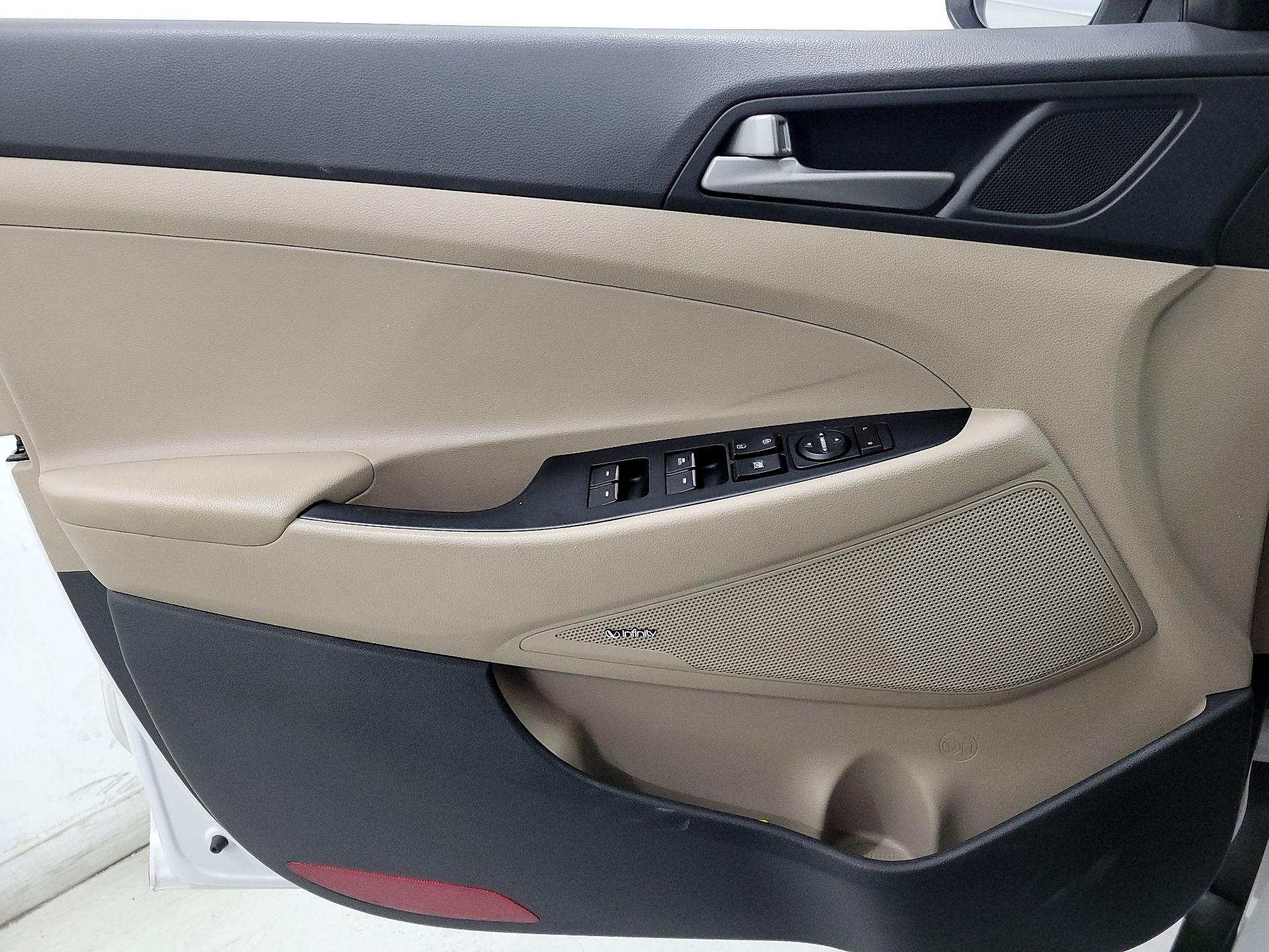 Thumbnail: 2018 Hyundai Tucson - 12