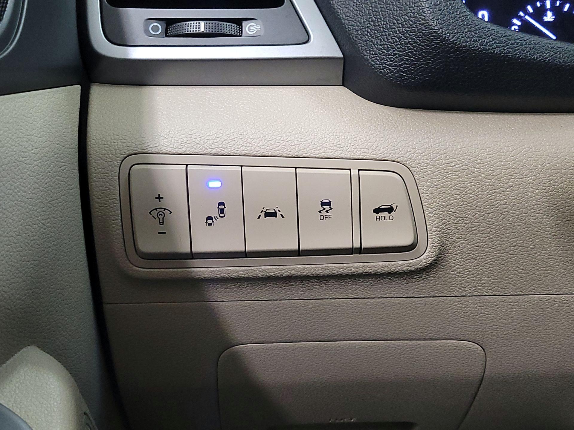 Thumbnail: 2018 Hyundai Tucson - 13