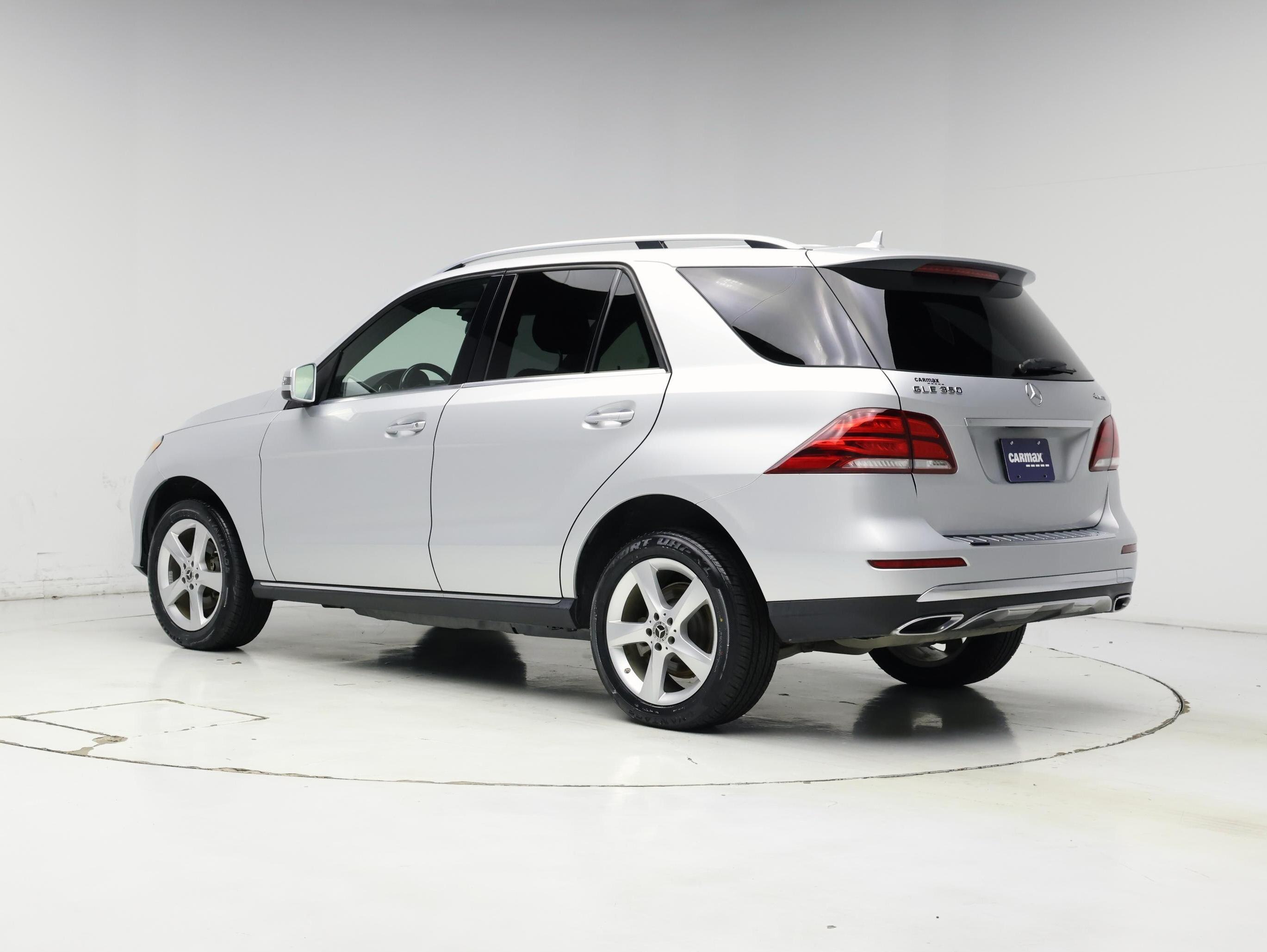 Thumbnail: 2017 Mercedes-Benz GLE - 2