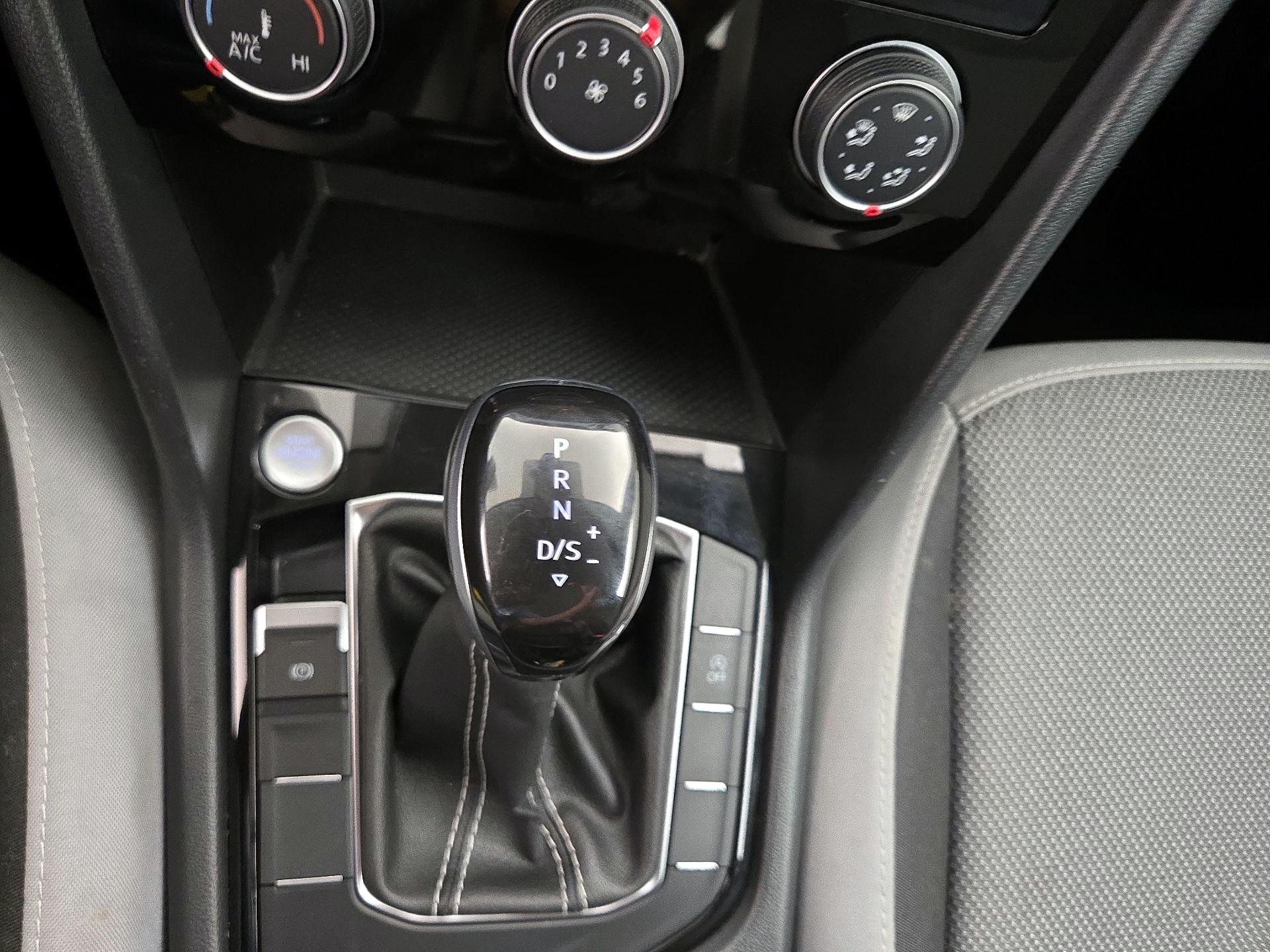 Thumbnail: 2024 Volkswagen Taos - 17