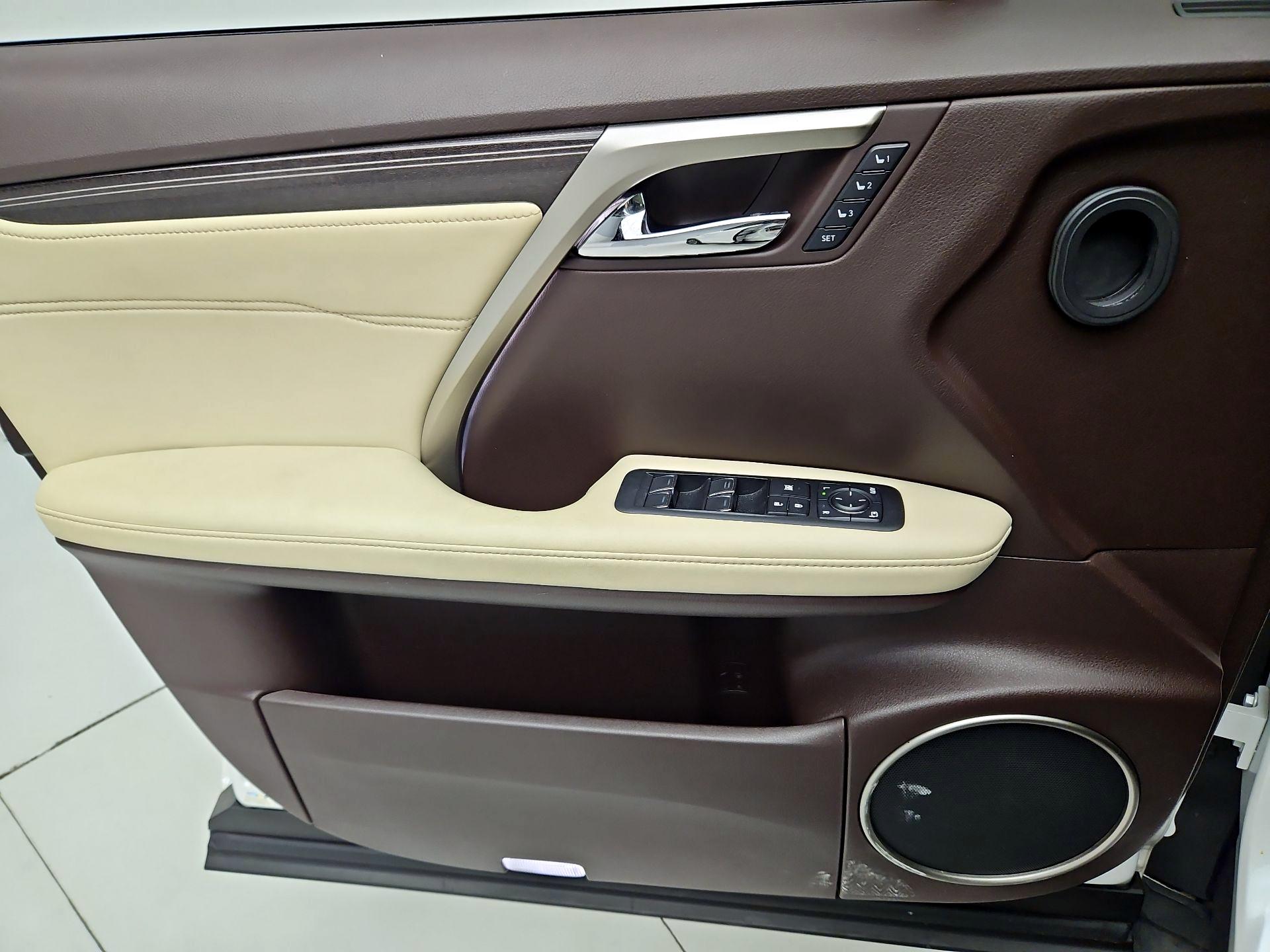 Thumbnail: 2017 Lexus RX - 12