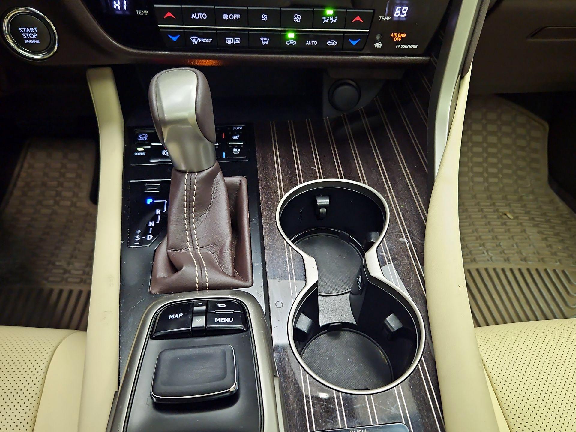 Thumbnail: 2017 Lexus RX - 18