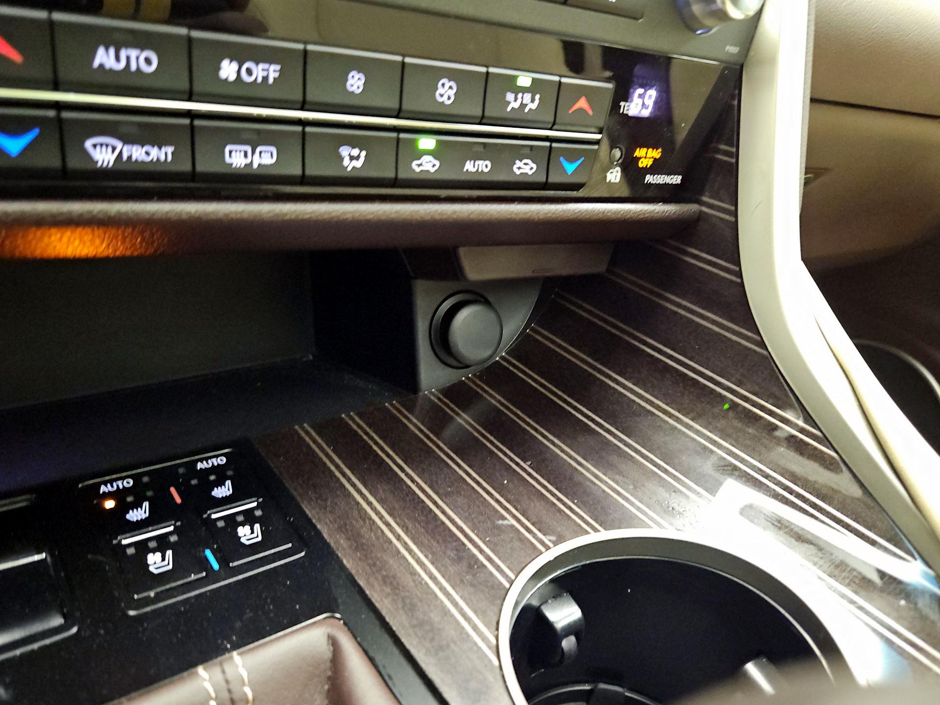 Thumbnail: 2017 Lexus RX - 19