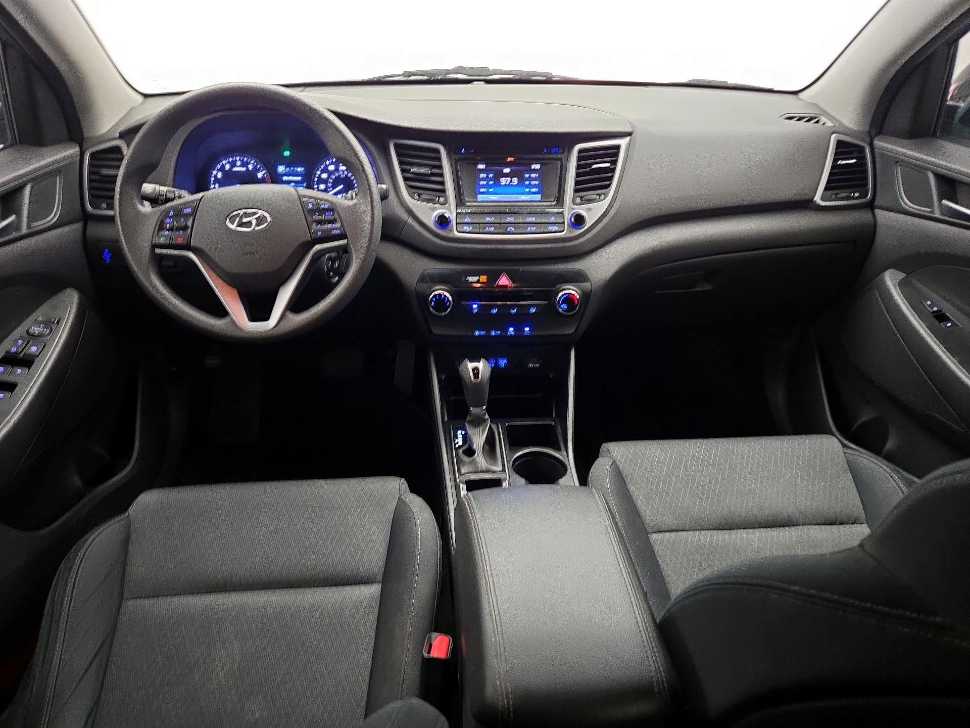 Thumbnail: 2016 Hyundai Tucson - 9