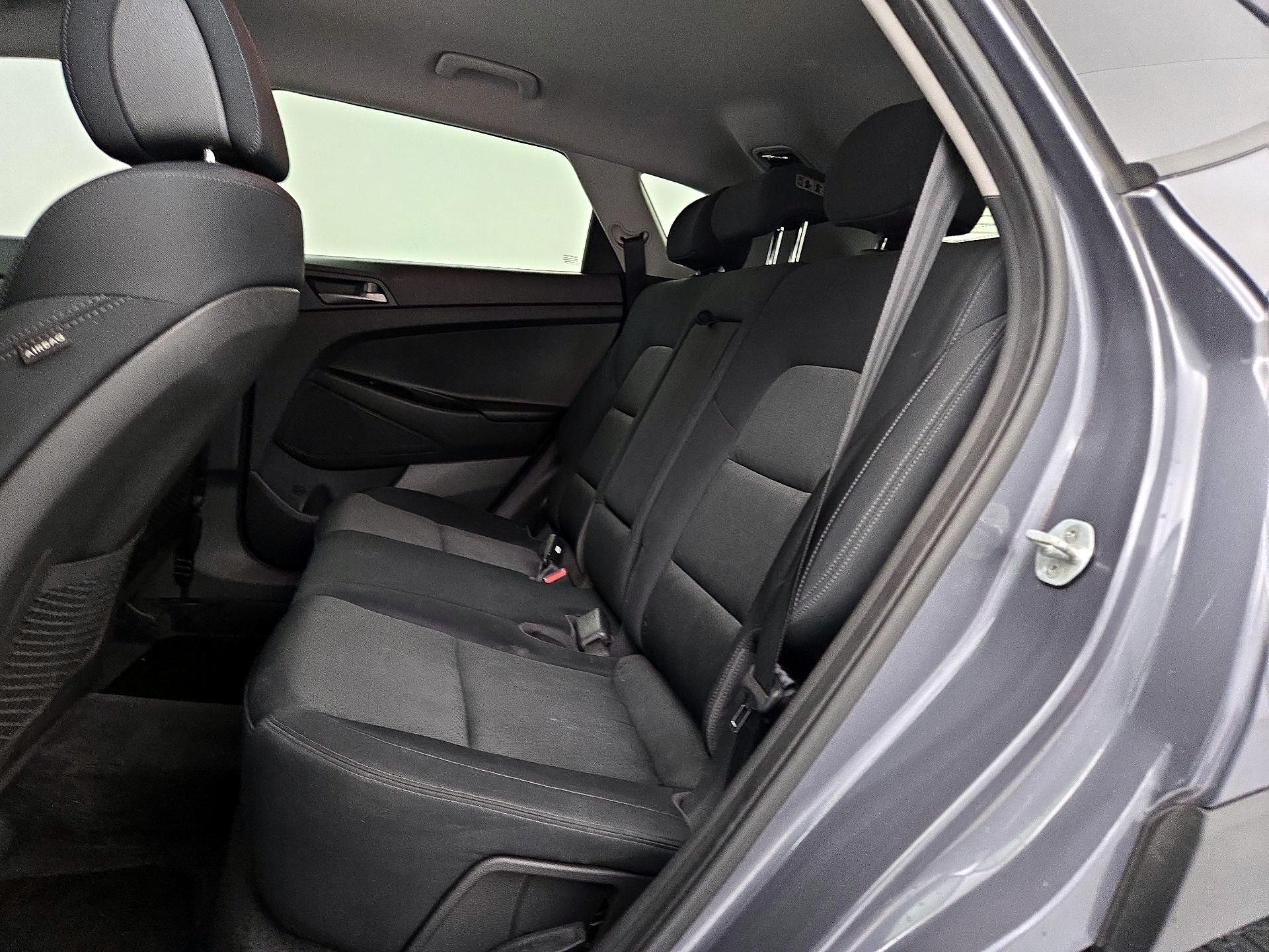 Thumbnail: 2016 Hyundai Tucson - 19