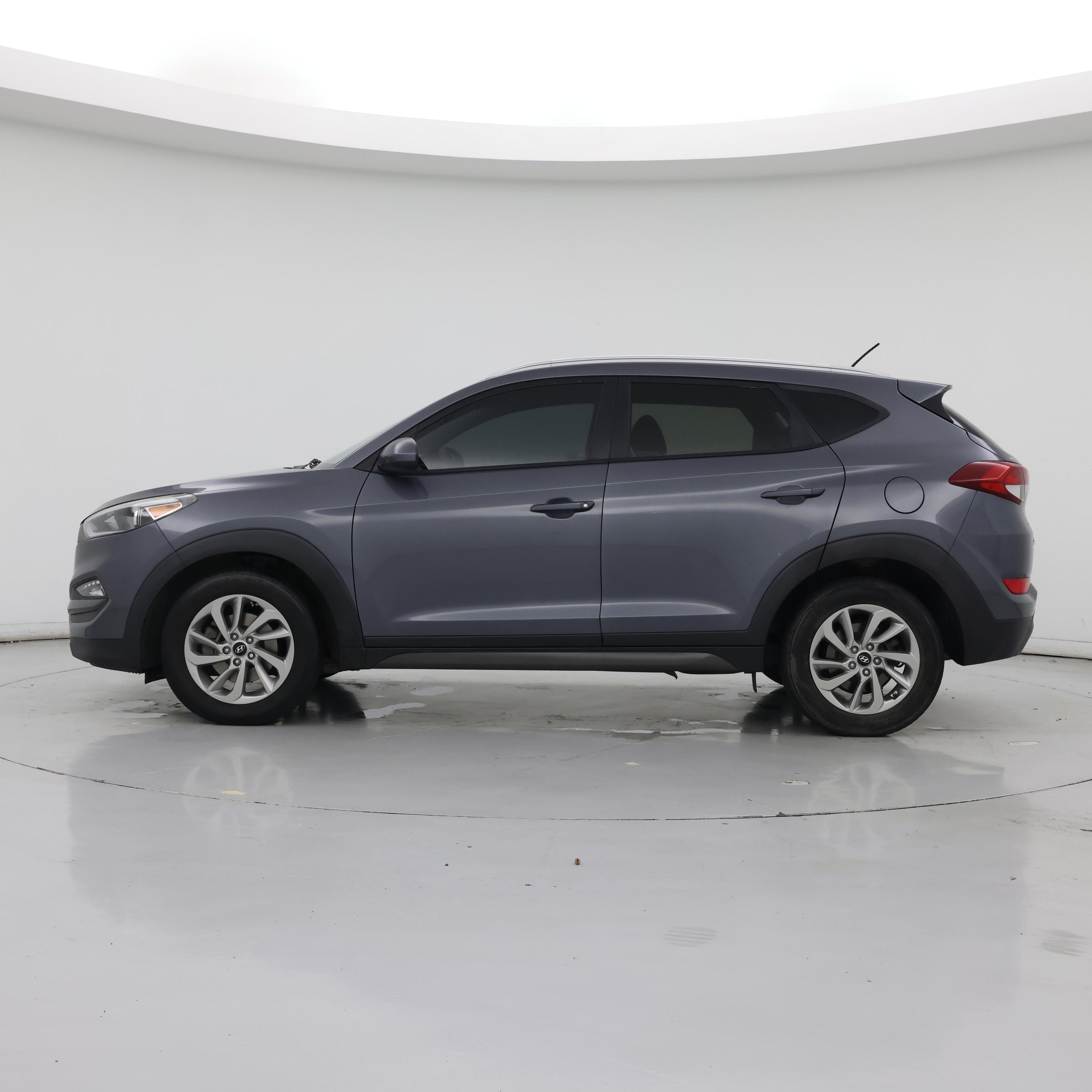 Thumbnail: 2016 Hyundai Tucson - 3