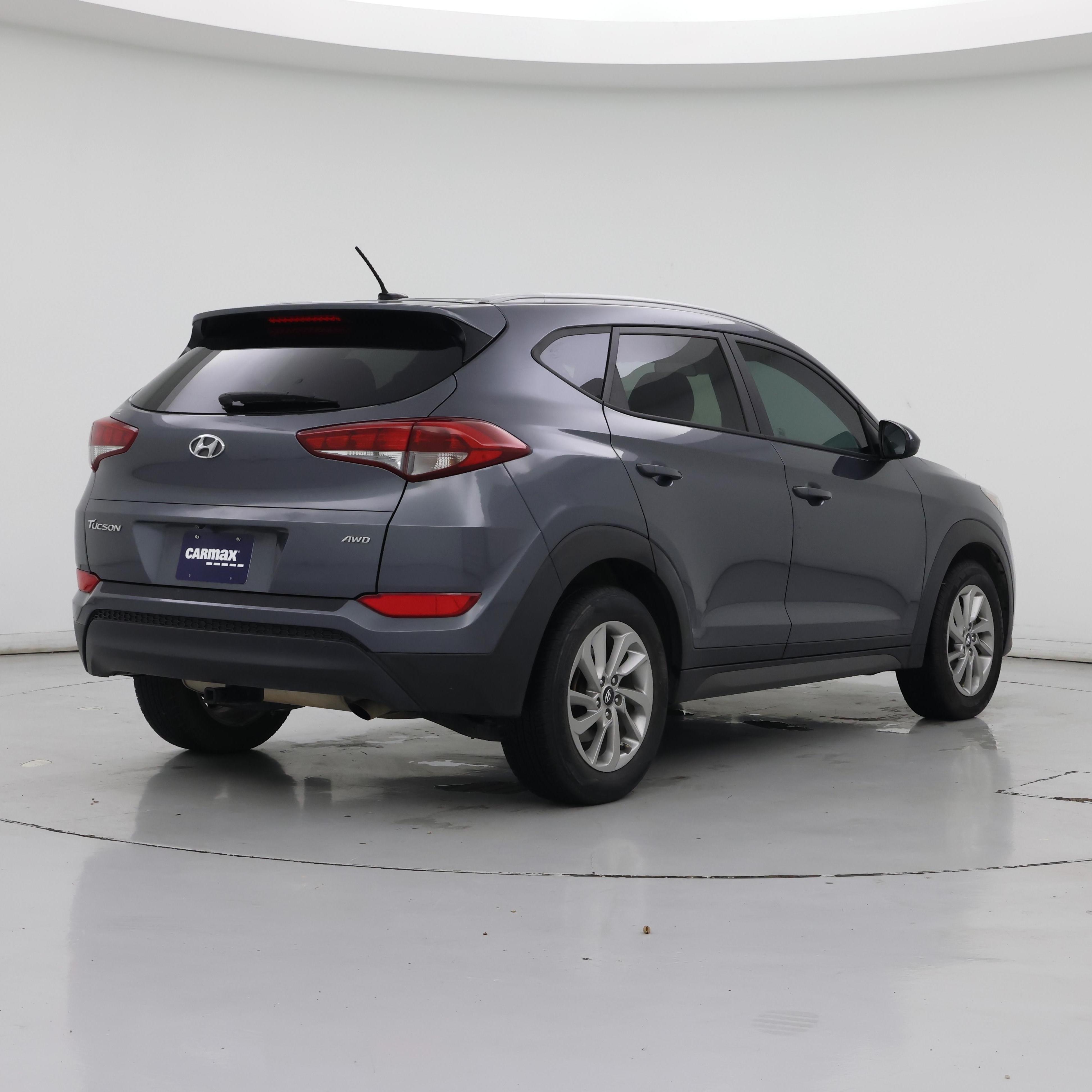 Thumbnail: 2016 Hyundai Tucson - 8