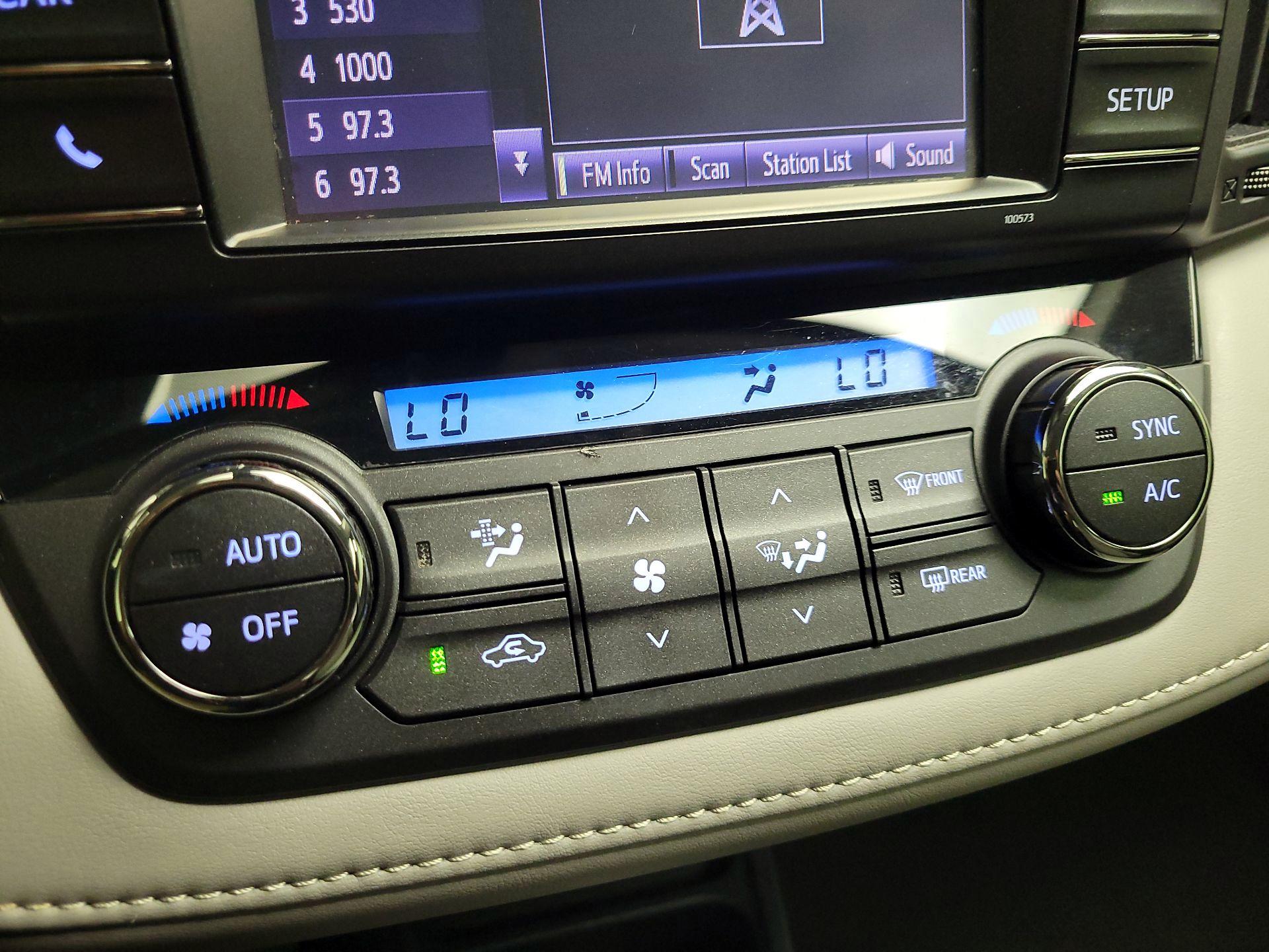 Thumbnail: 2018 Toyota RAV4 - 16