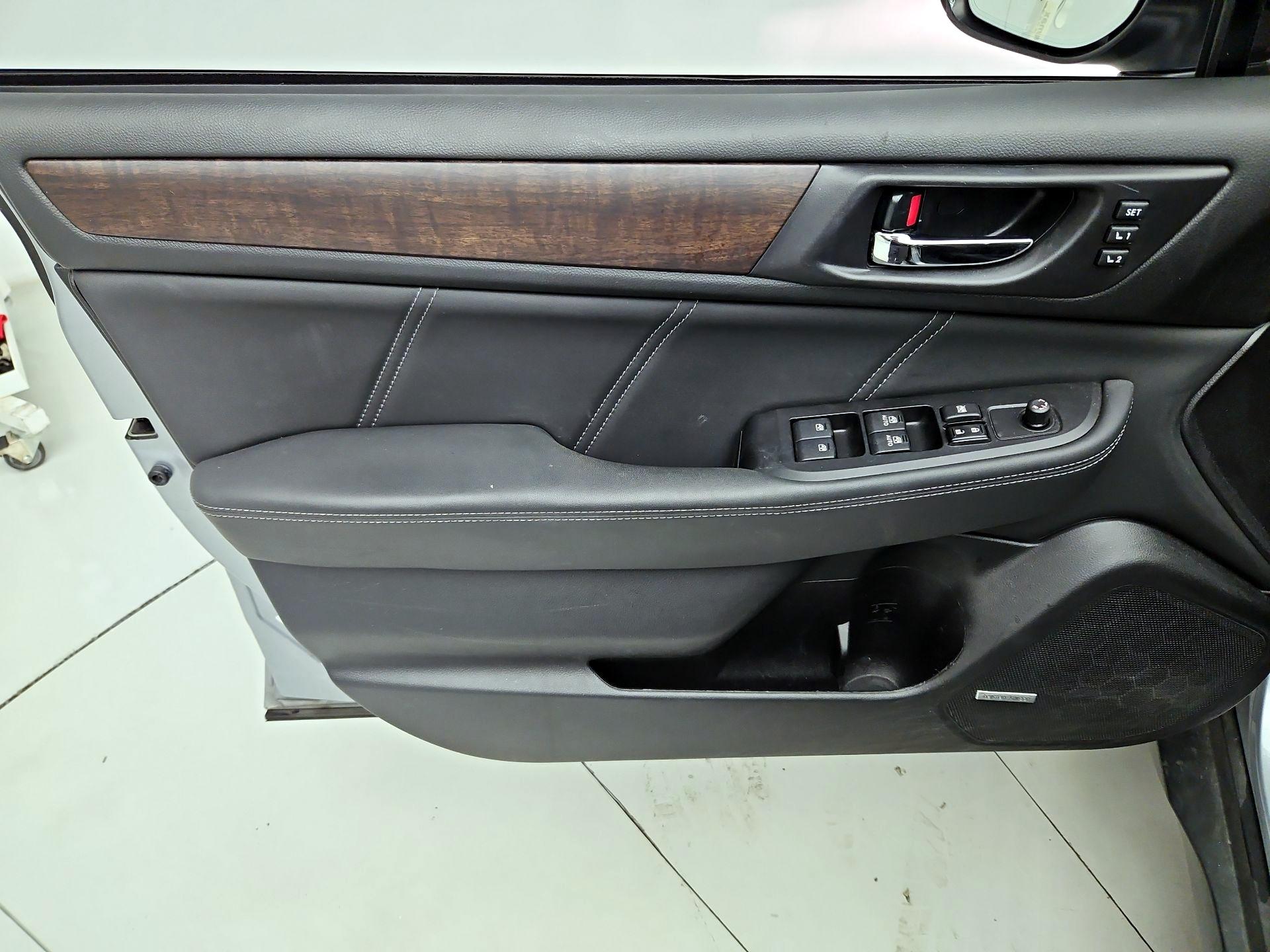 Thumbnail: 2019 Subaru Outback - 12