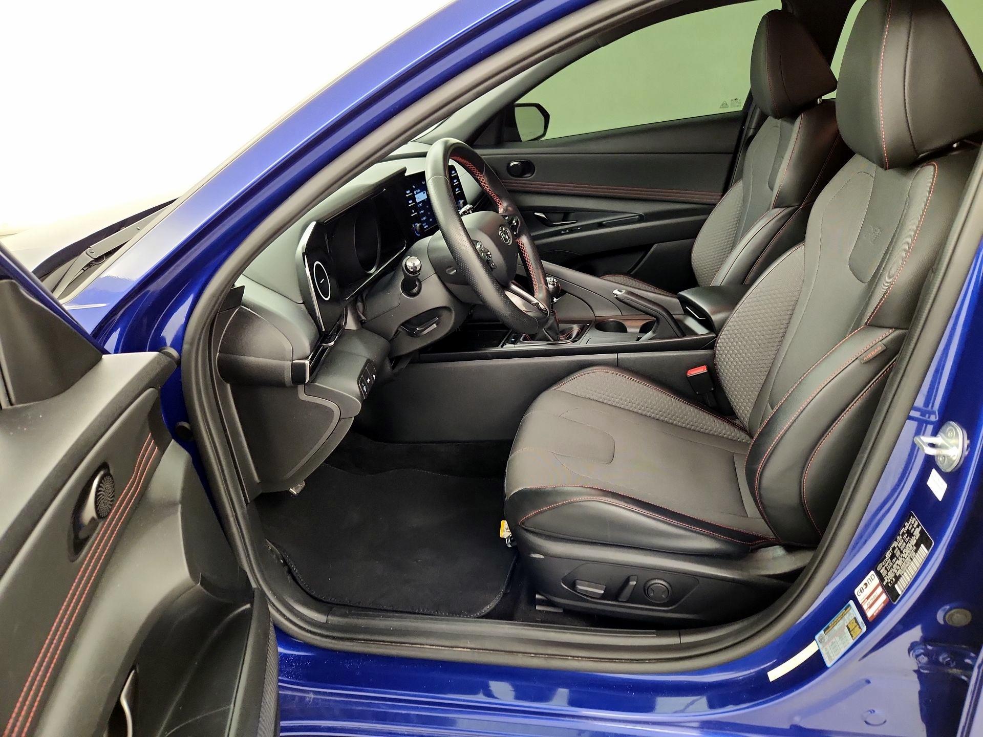 Thumbnail: 2022 Hyundai Elantra - 11