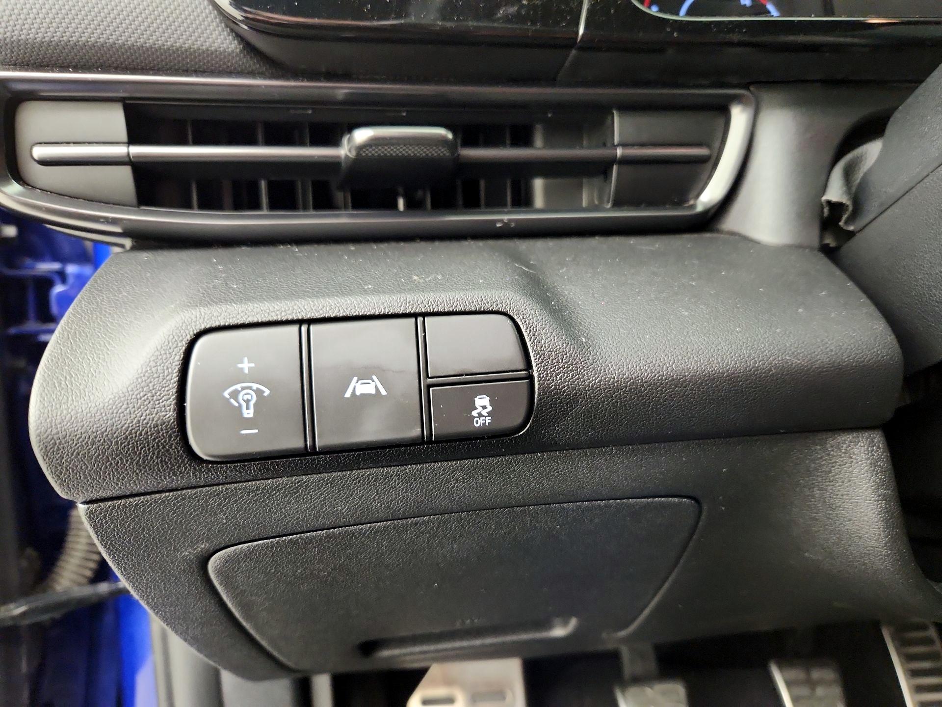 Thumbnail: 2022 Hyundai Elantra - 13