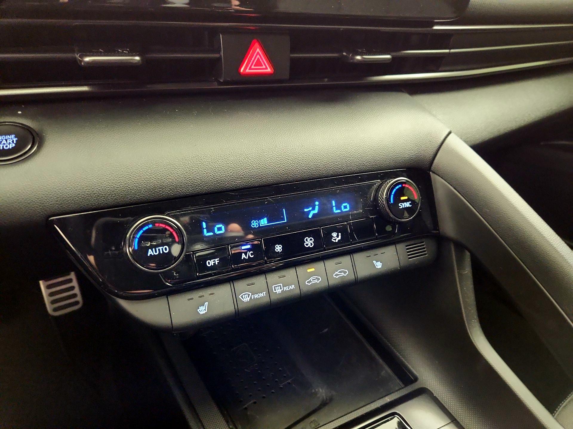 Thumbnail: 2022 Hyundai Elantra - 16