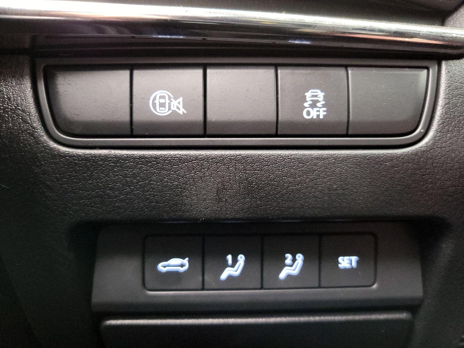 Thumbnail: 2024 Mazda Mazda3 - 13