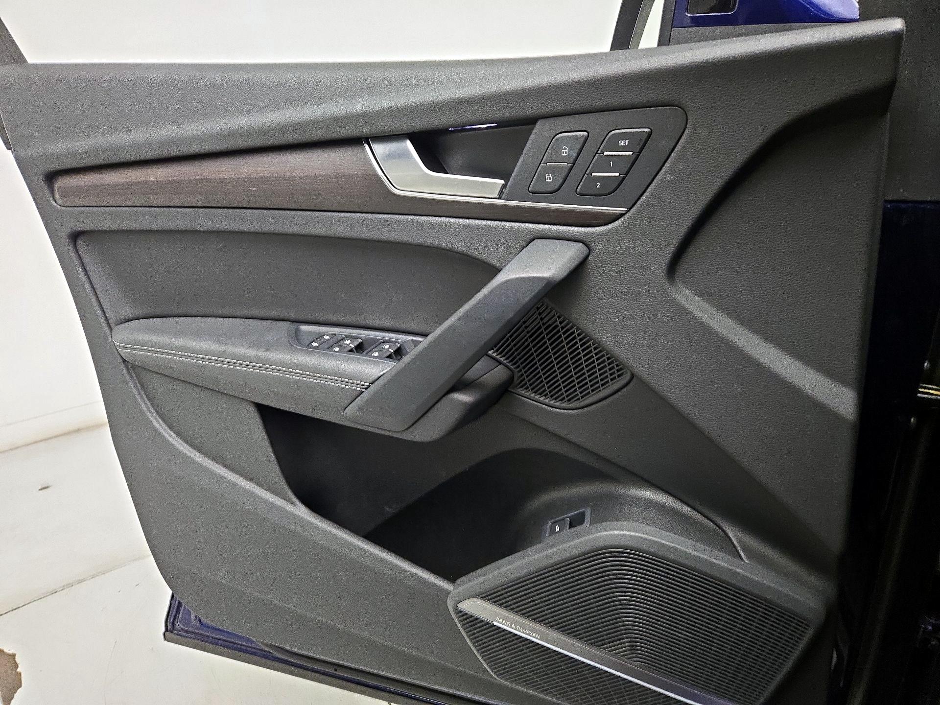 Thumbnail: 2023 Audi Q5 - 12