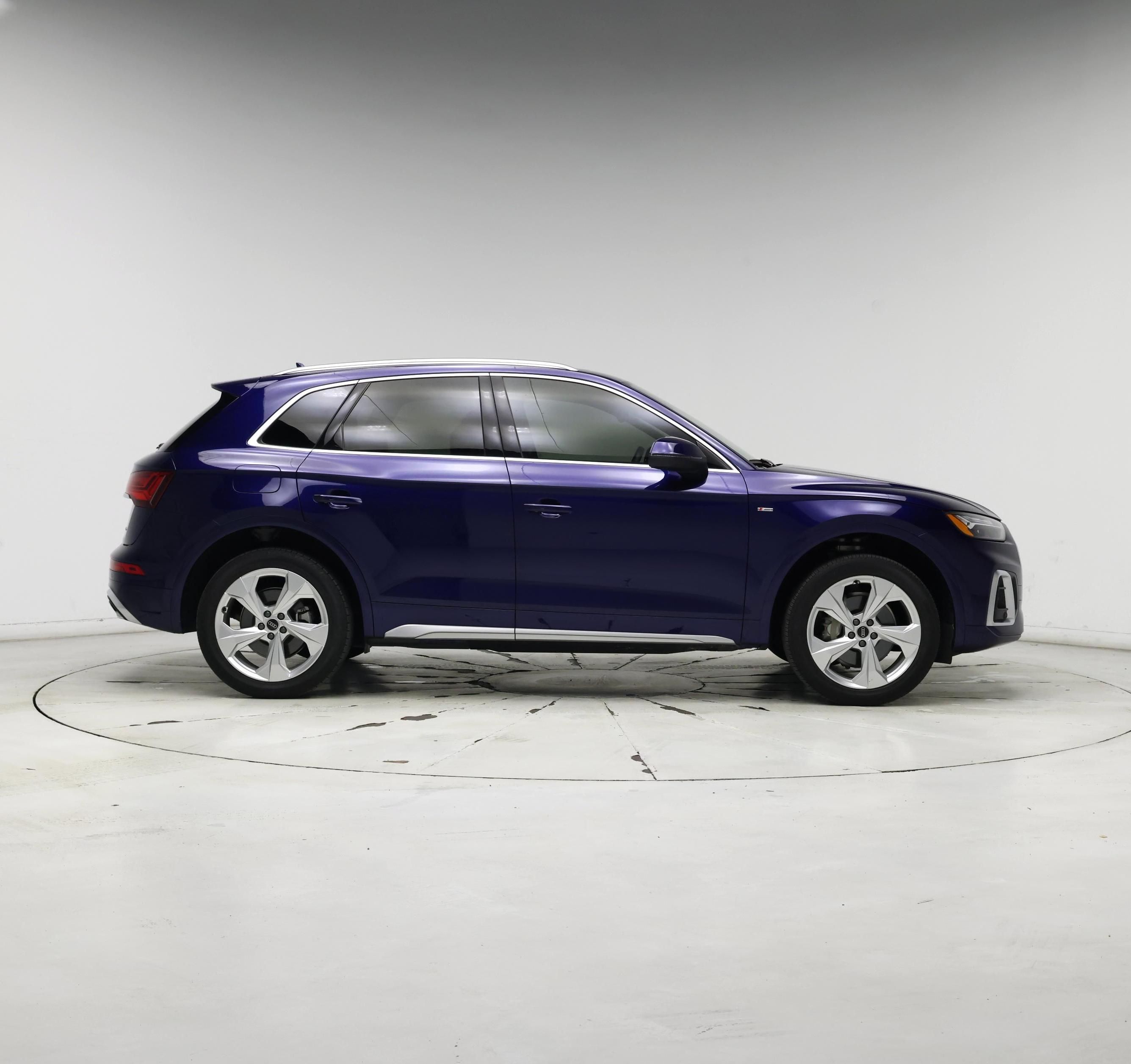 Thumbnail: 2023 Audi Q5 - 7