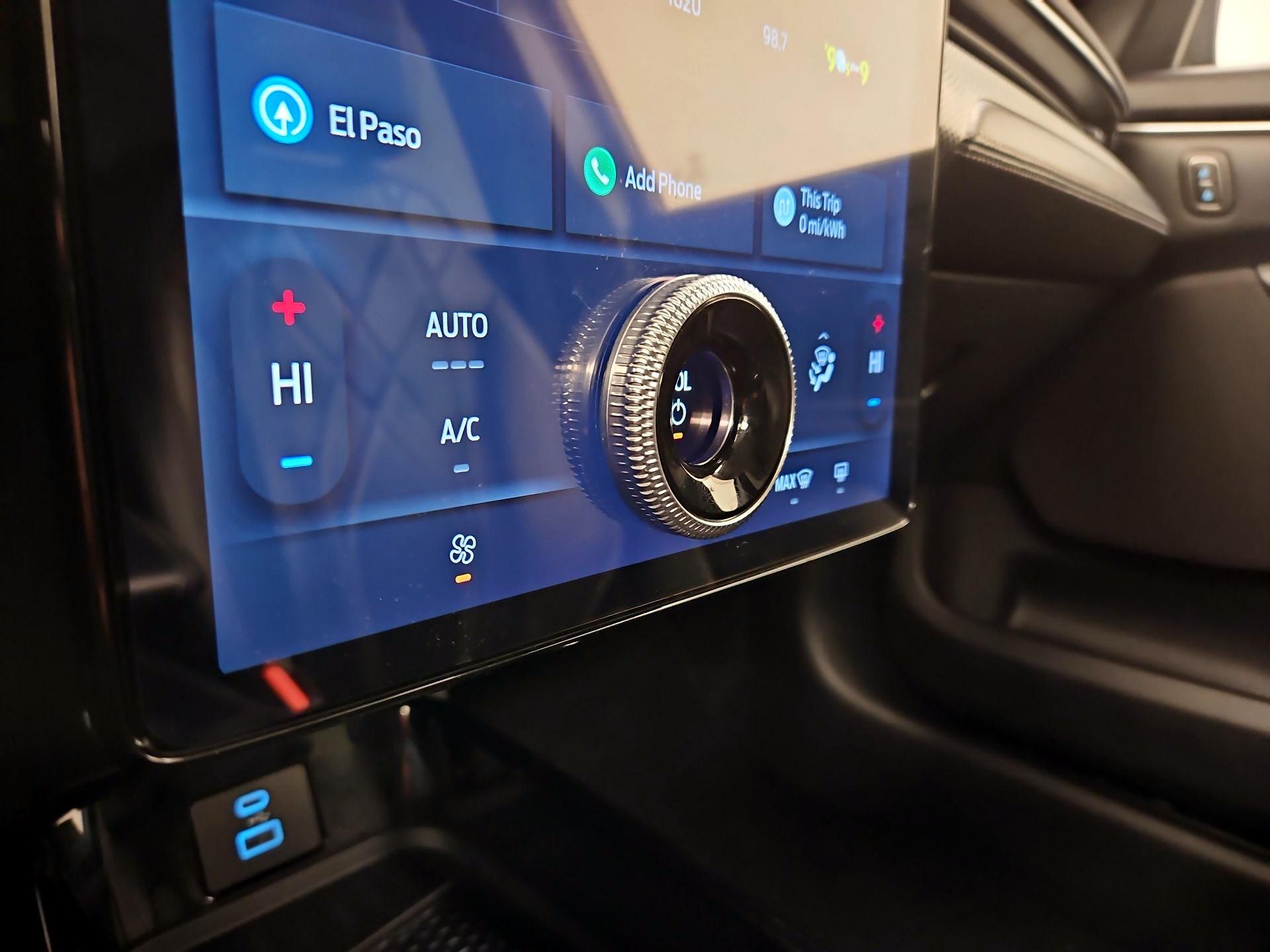 Thumbnail: 2022 Ford Mustang Mach-E - 17