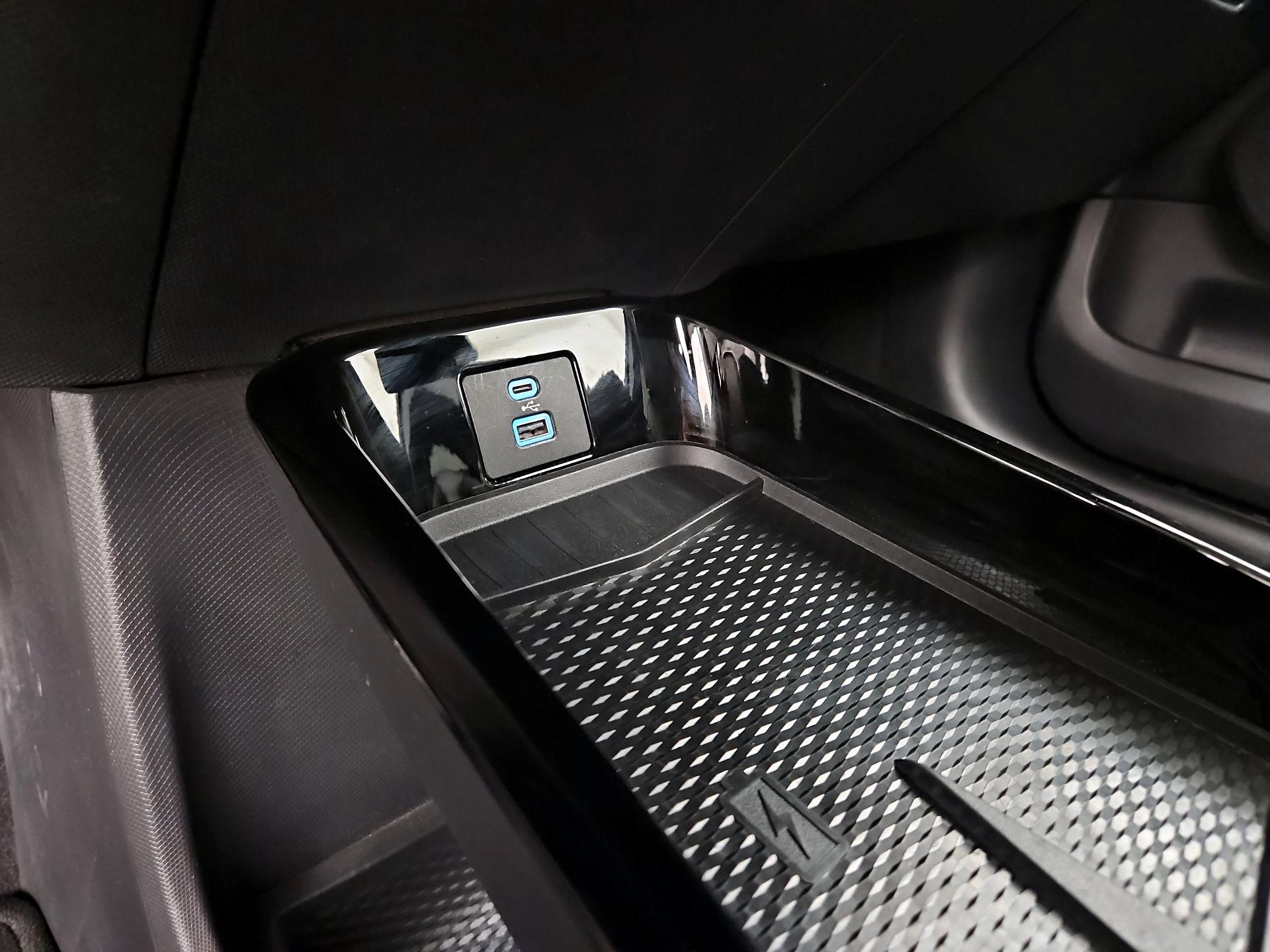 Thumbnail: 2022 Ford Mustang Mach-E - 19