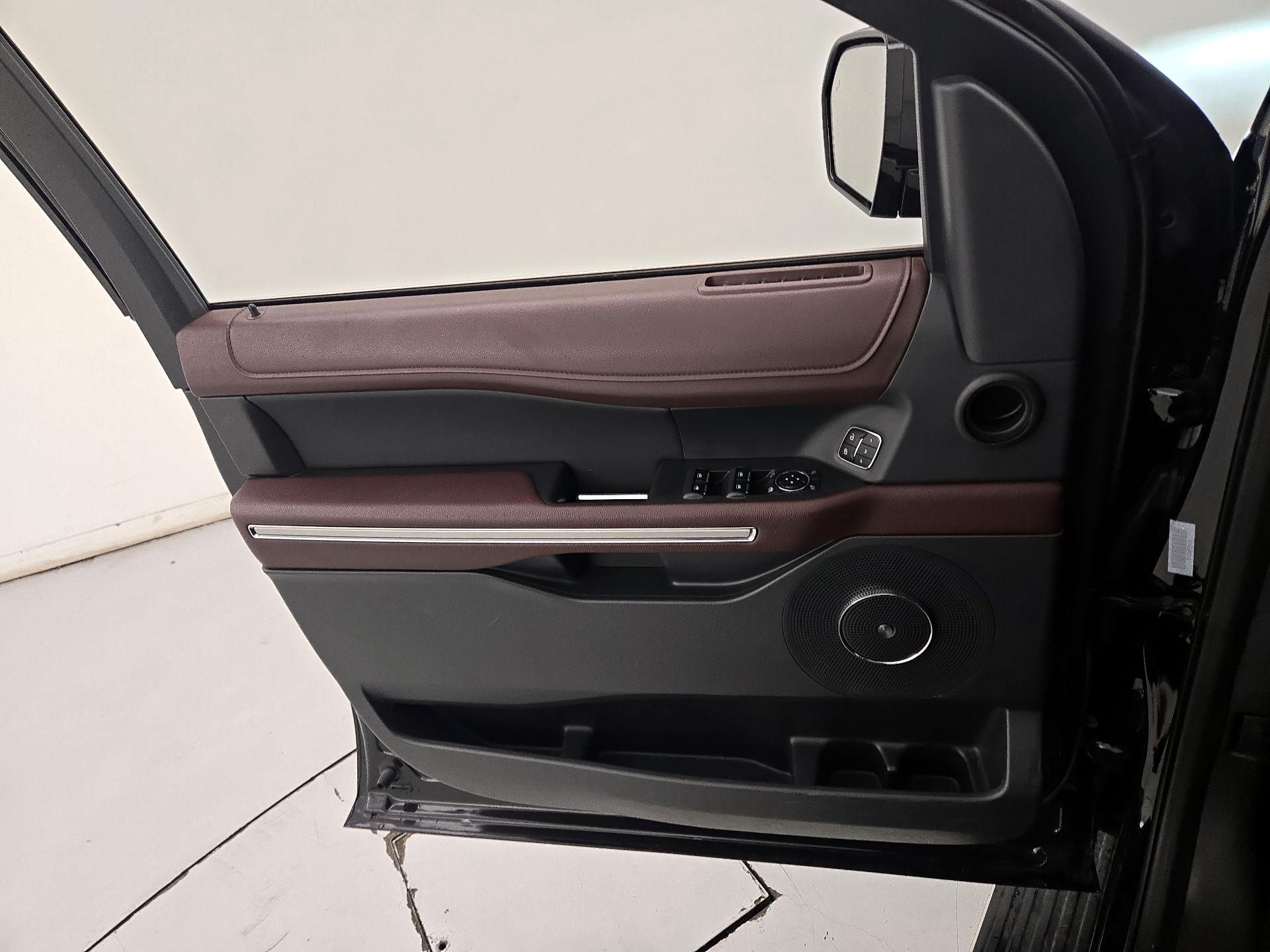 Thumbnail: 2024 Ford Expedition MAX - 12