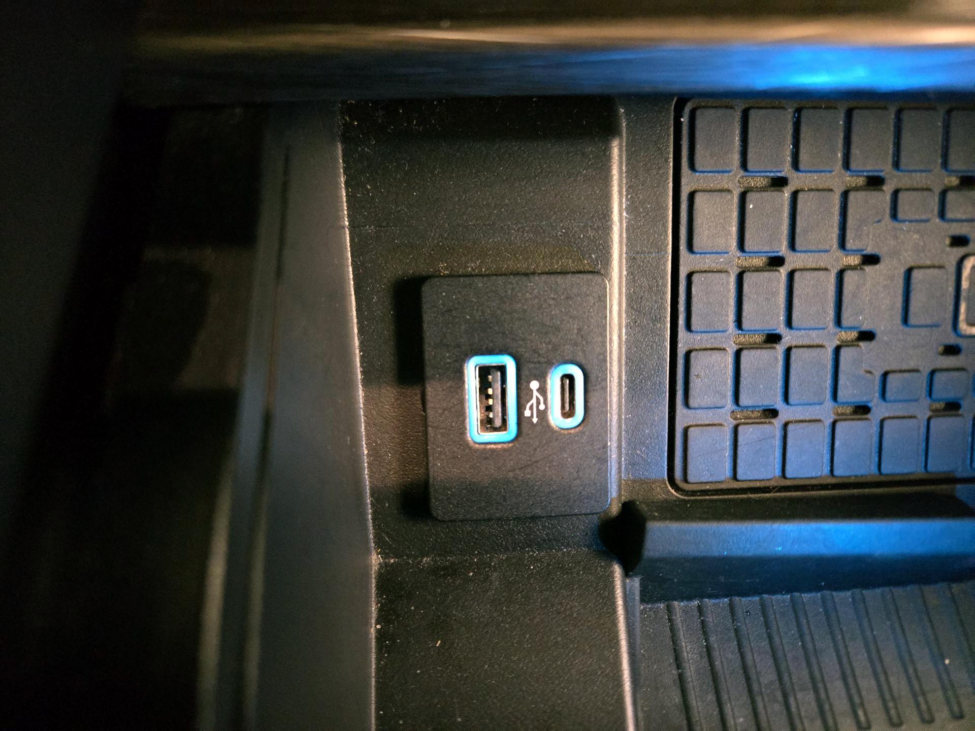 Thumbnail: 2024 Ford Expedition MAX - 19