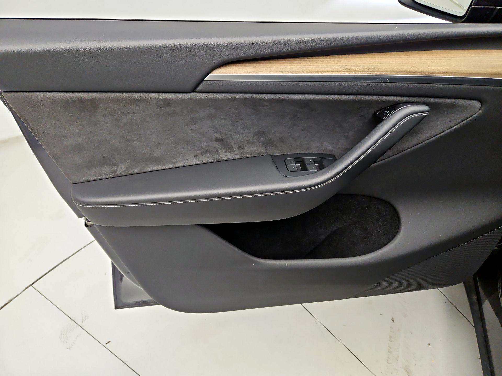 Thumbnail: 2024 Tesla Model Y - 12