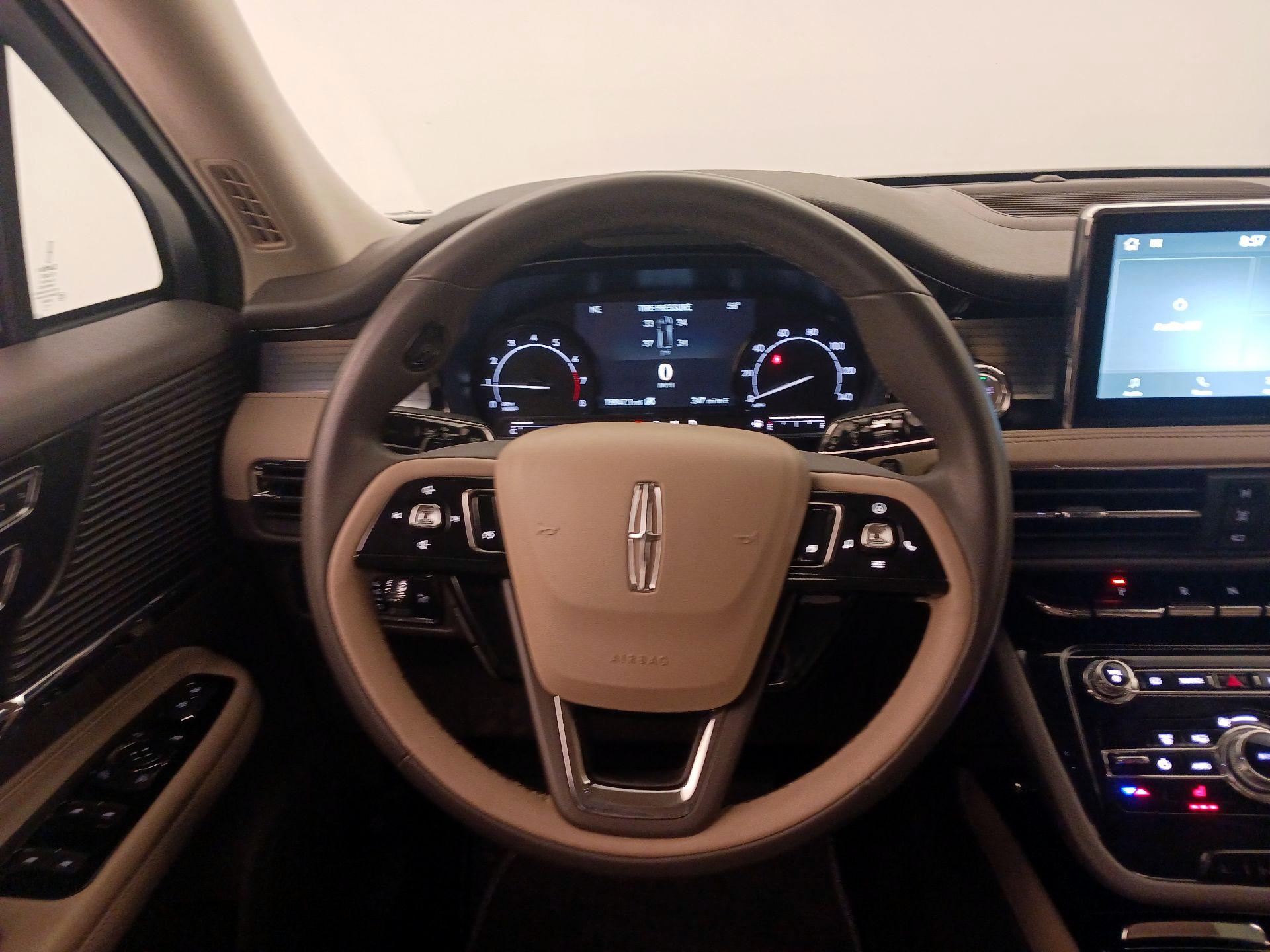 Thumbnail: 2022 Lincoln Corsair - 10