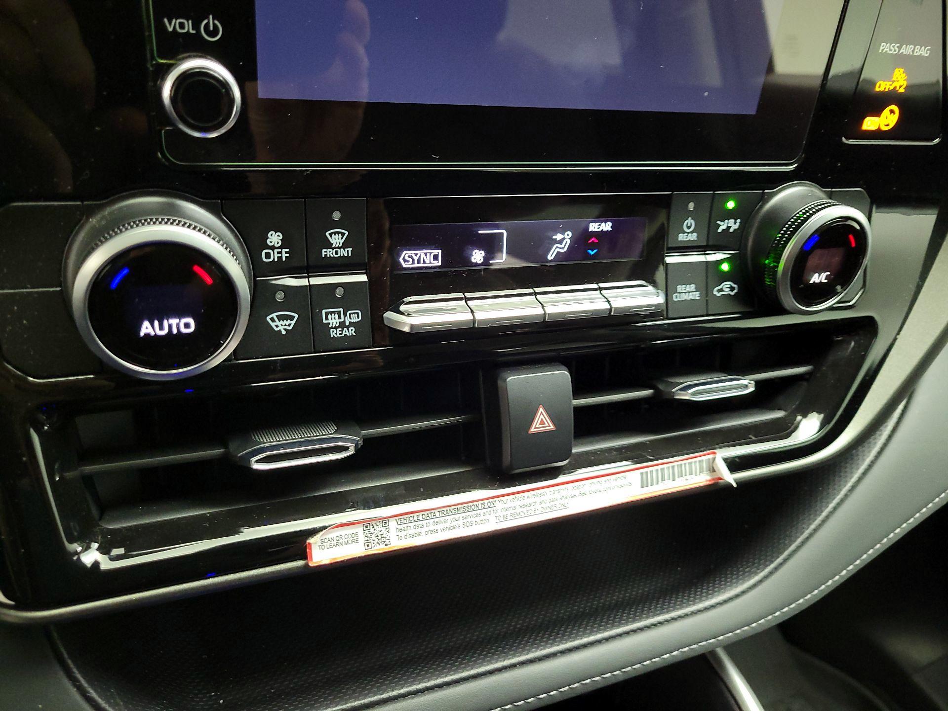 Thumbnail: 2025 Toyota Highlander - 17