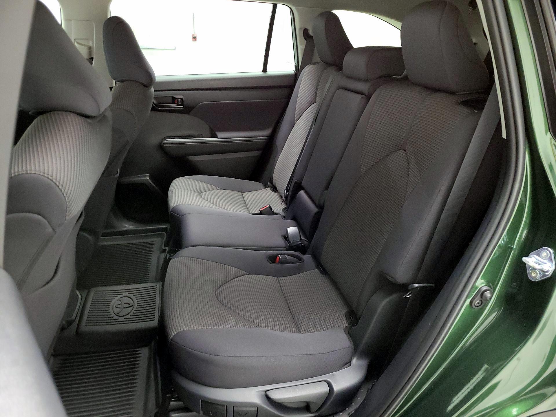 Thumbnail: 2025 Toyota Highlander - 20