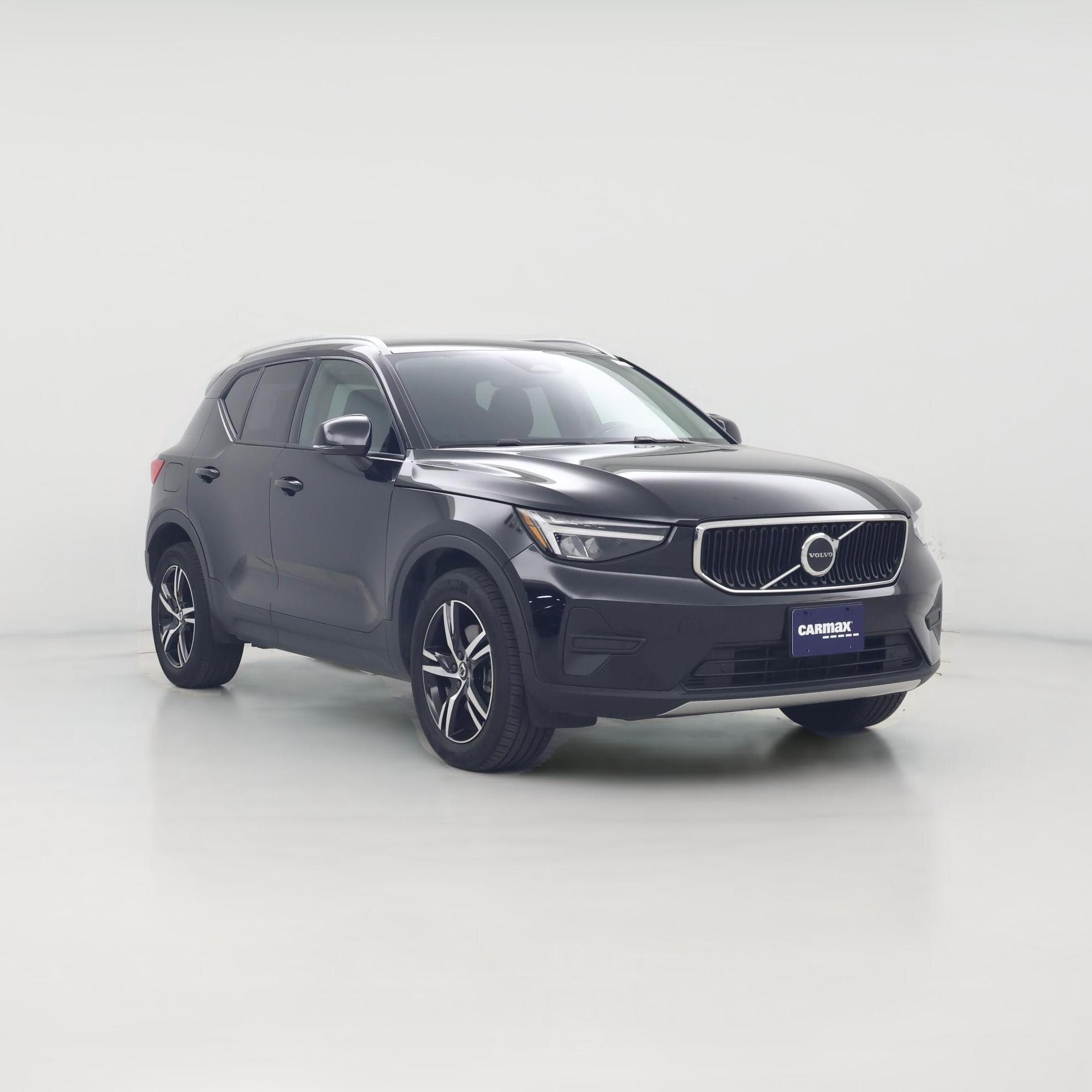 Thumbnail: 2023 Volvo XC40 - 1