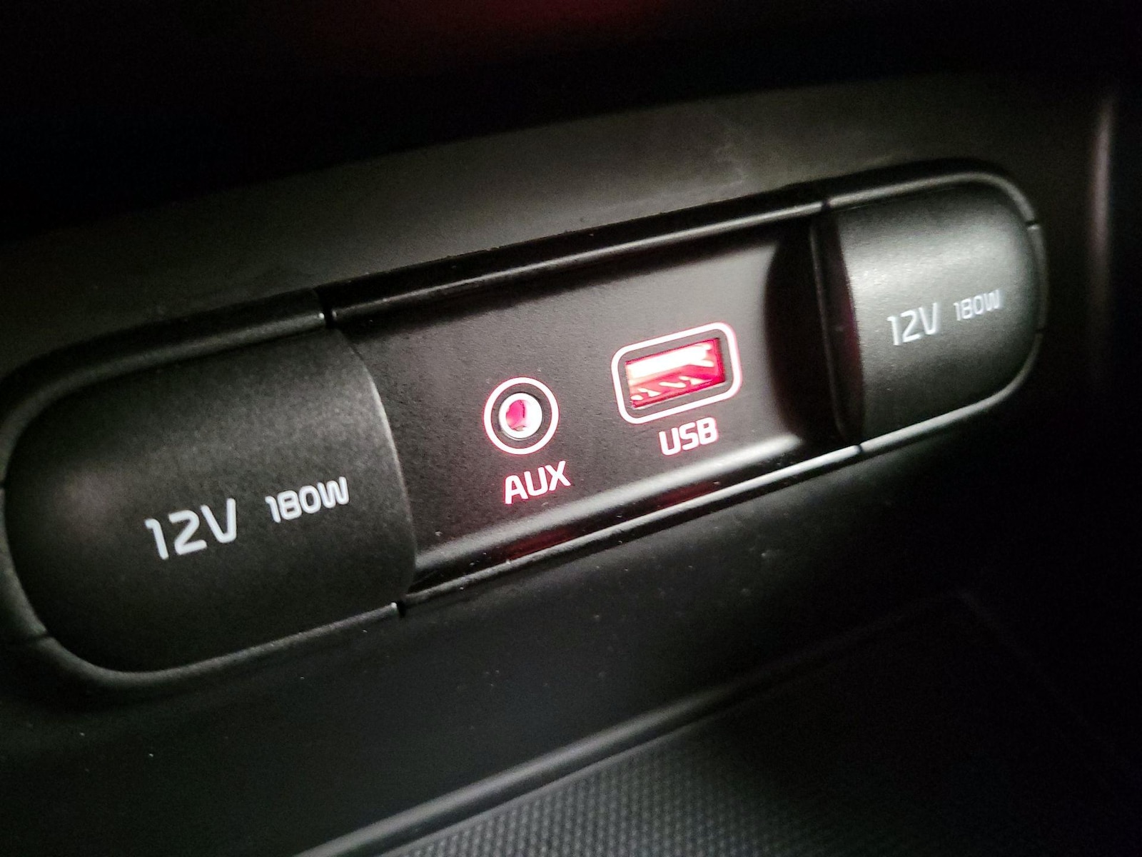 2020 Kia Sorento LX - Photo 19