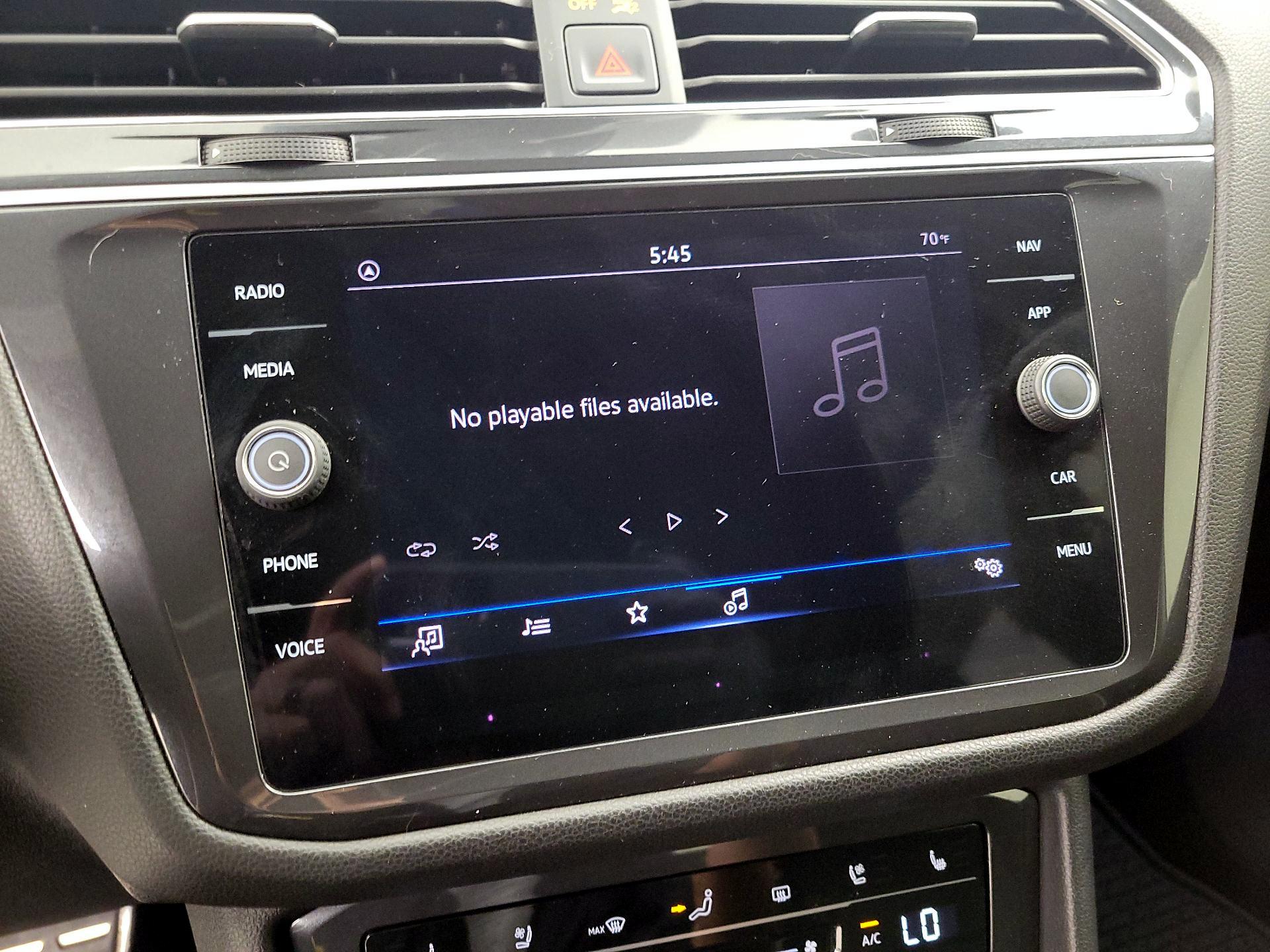 Thumbnail: 2024 Volkswagen Tiguan - 16