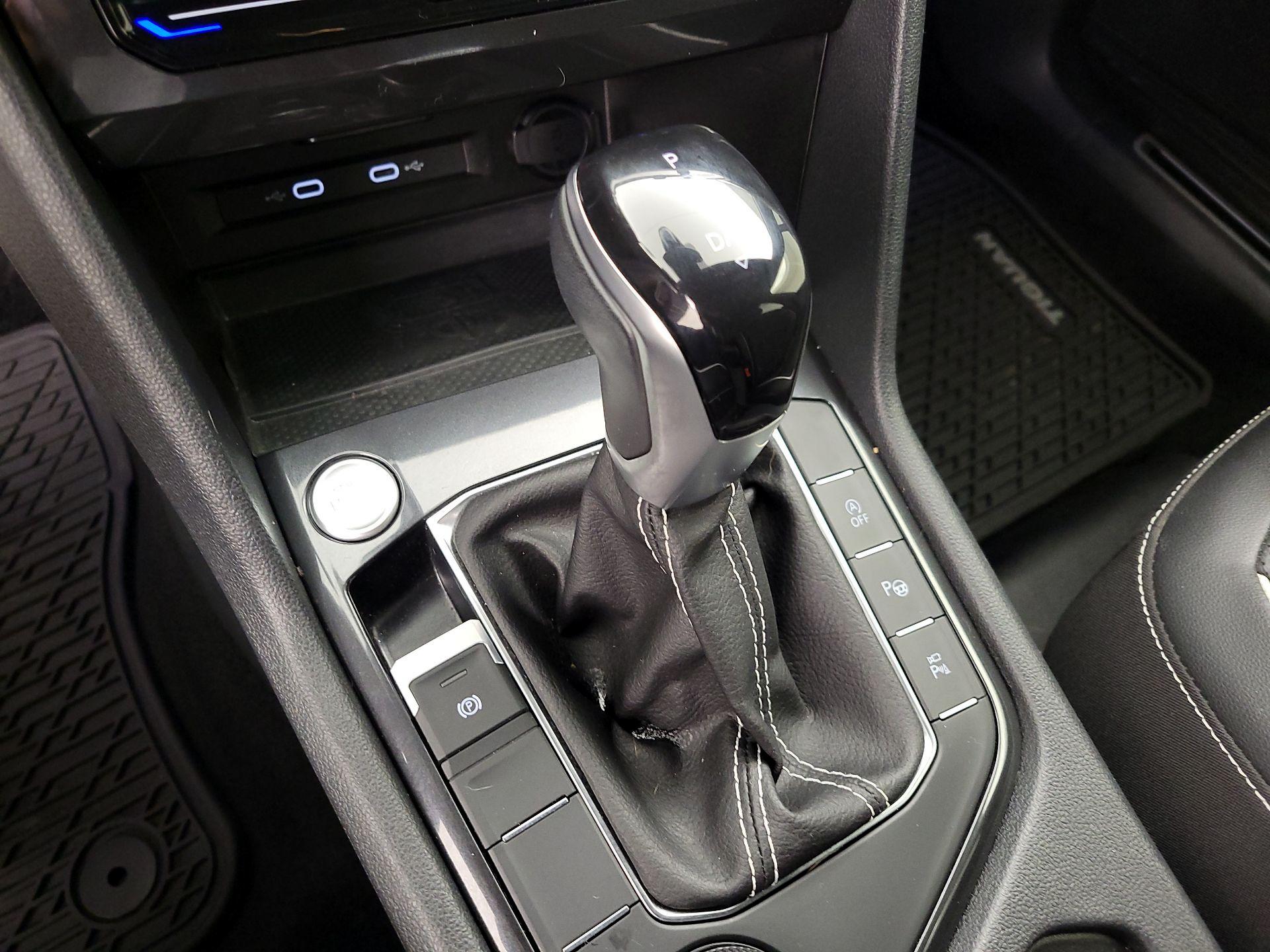 Thumbnail: 2024 Volkswagen Tiguan - 18