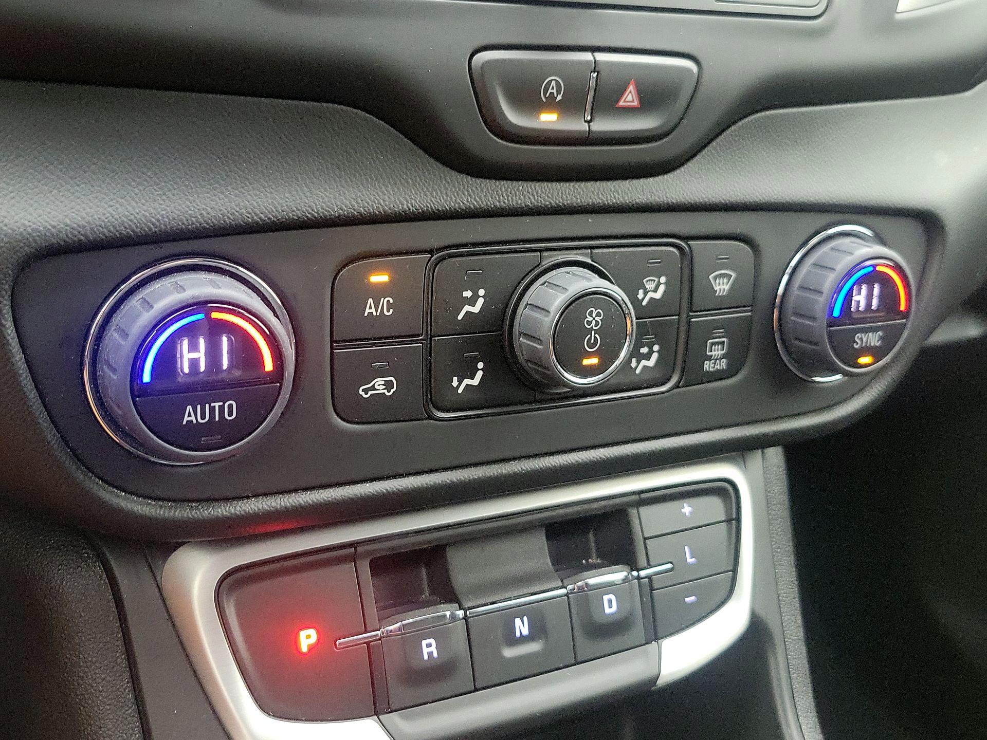 Thumbnail: 2022 GMC Terrain - 16