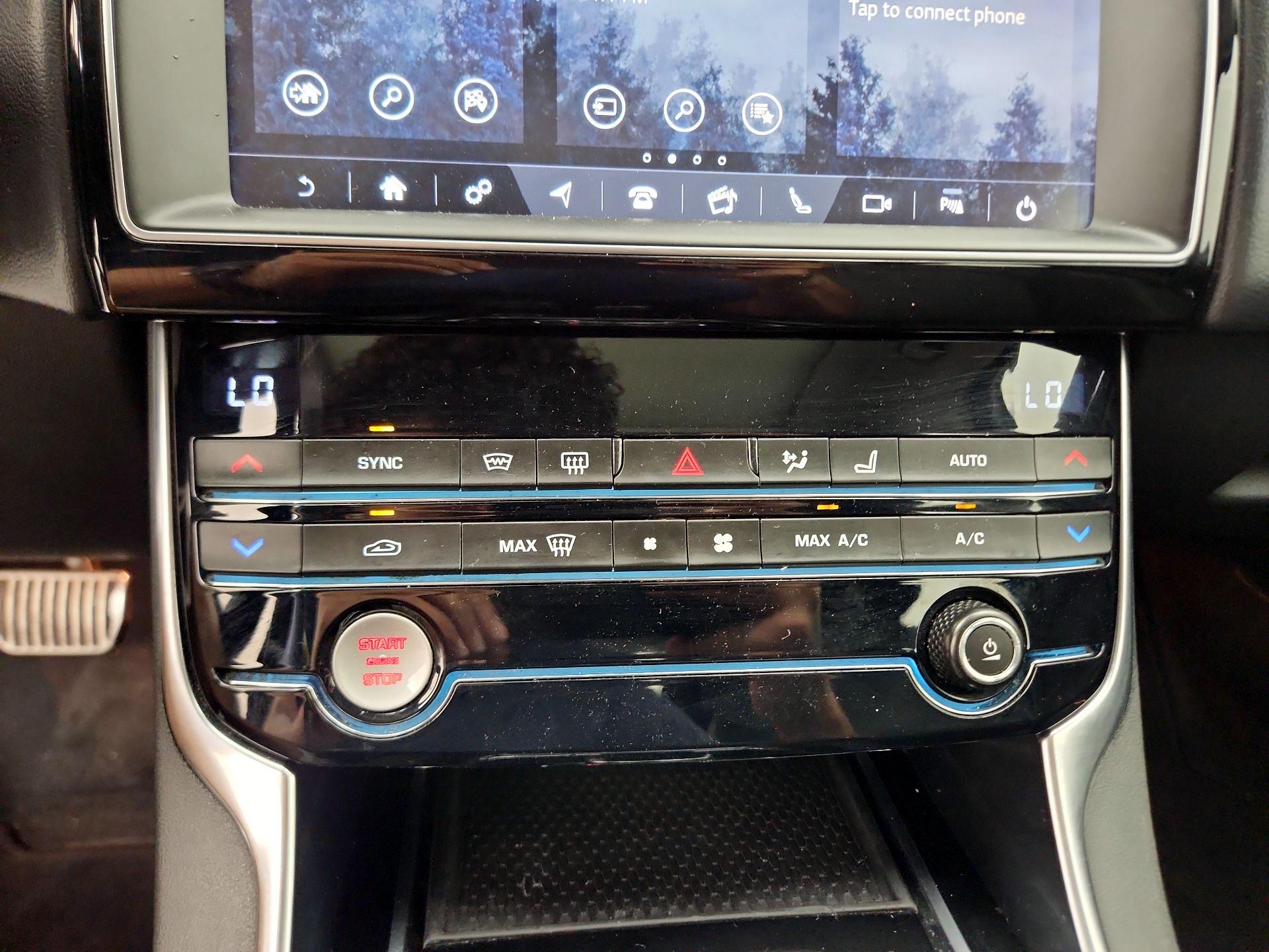 Thumbnail: 2019 Jaguar XE - 17