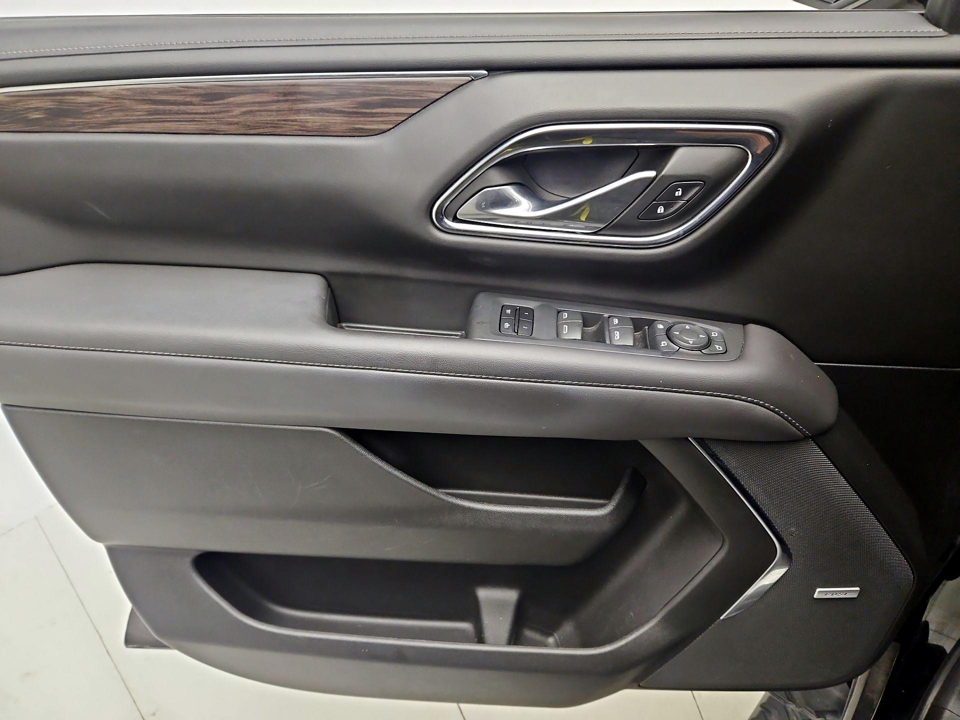 Thumbnail: 2023 Chevrolet Suburban - 12