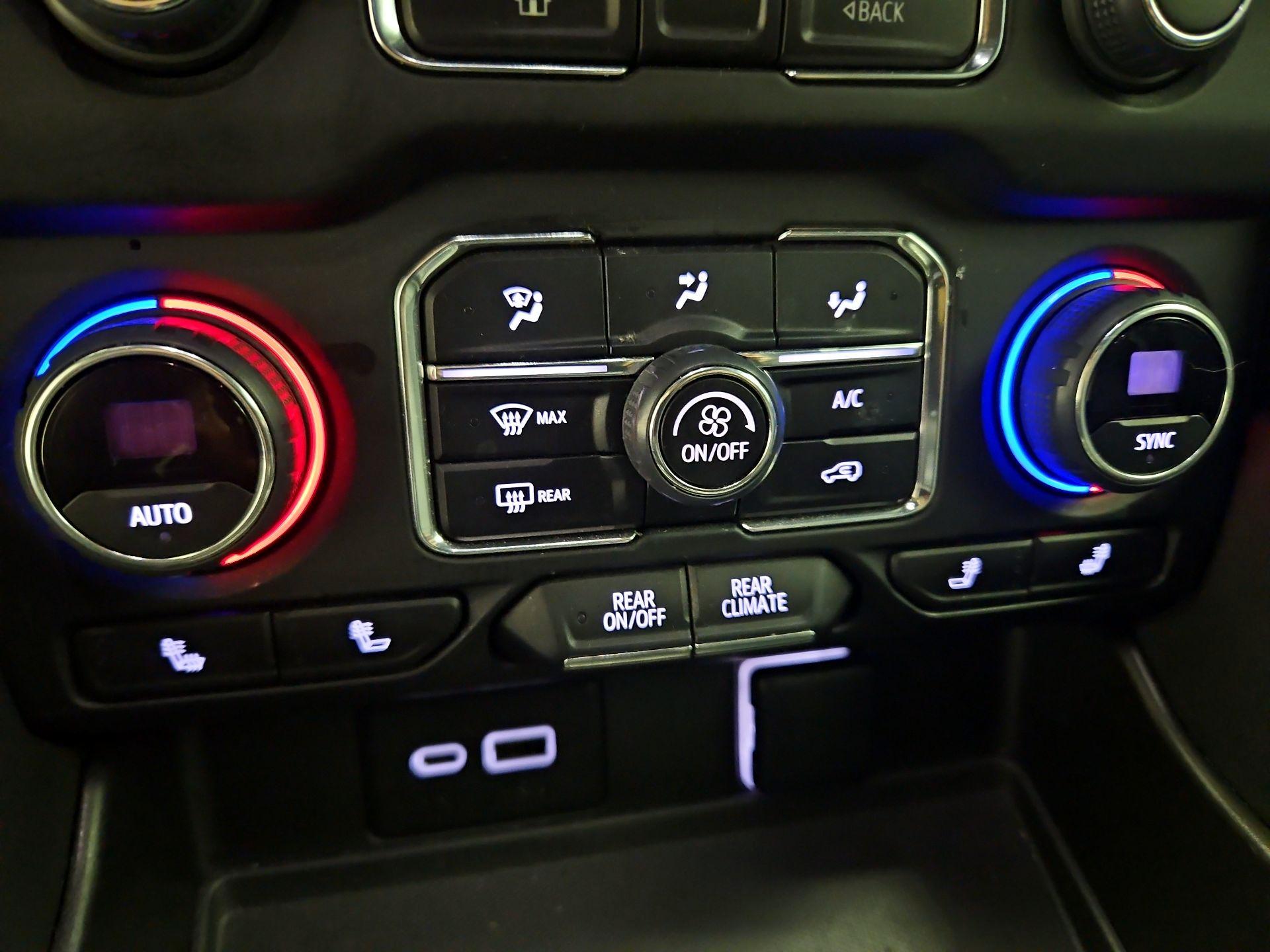 Thumbnail: 2023 Chevrolet Suburban - 16