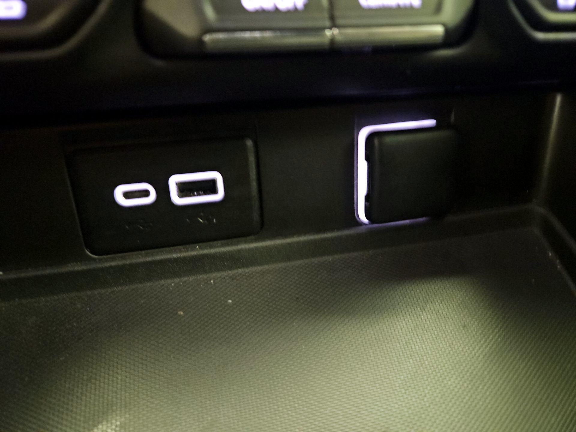 Thumbnail: 2023 Chevrolet Suburban - 18