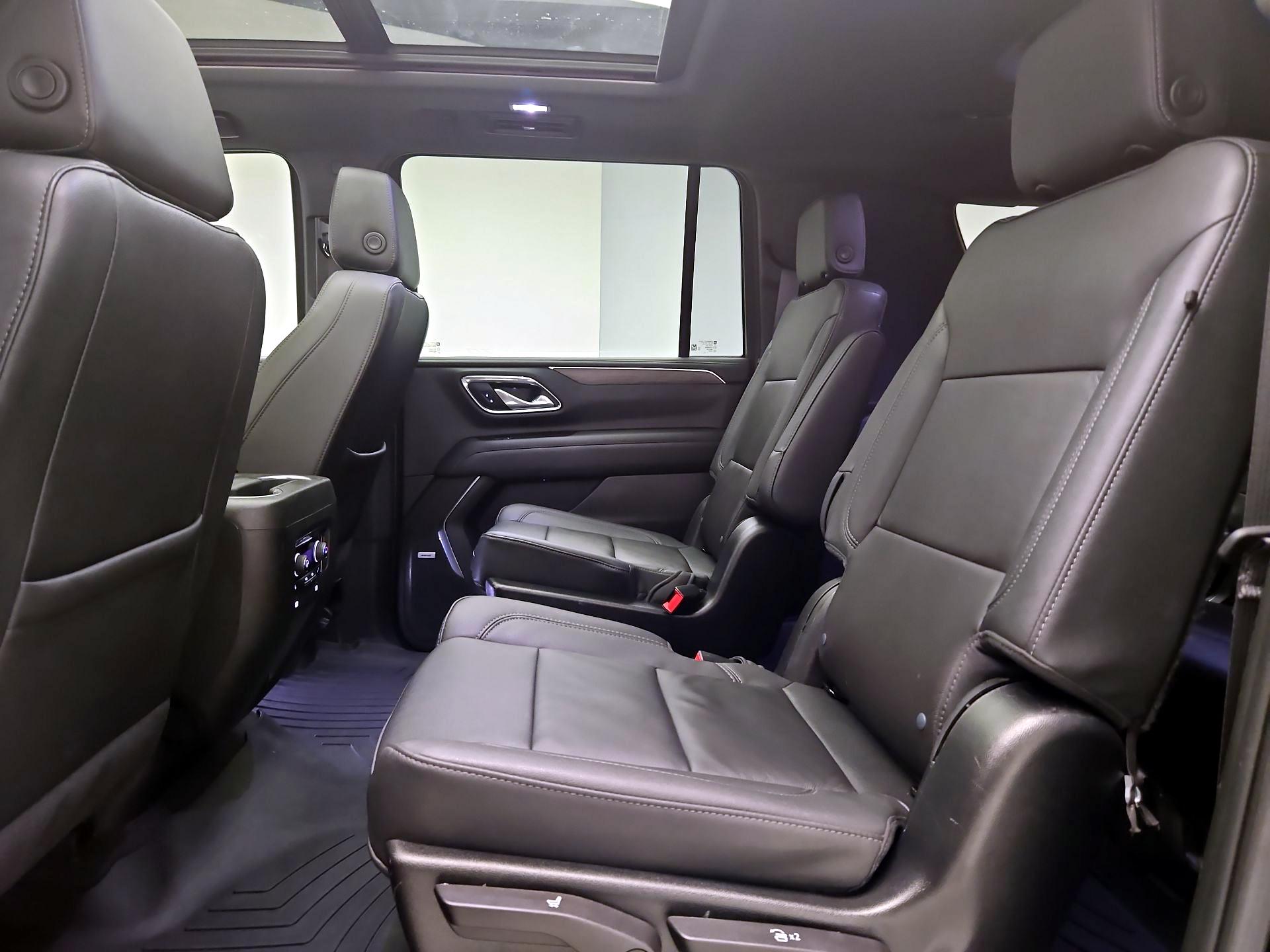 Thumbnail: 2023 Chevrolet Suburban - 20