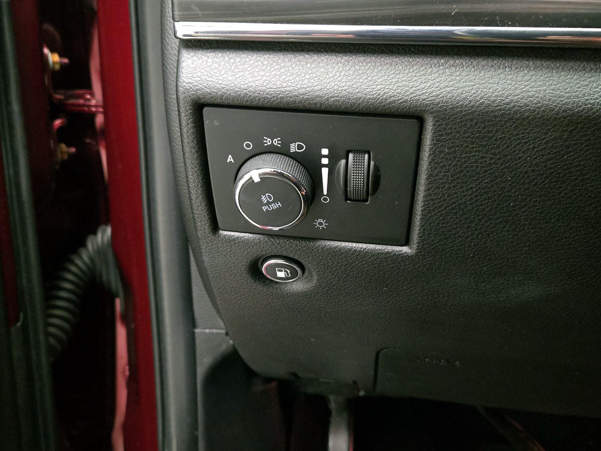 Thumbnail: 2021 Jeep Grand Cherokee - 13