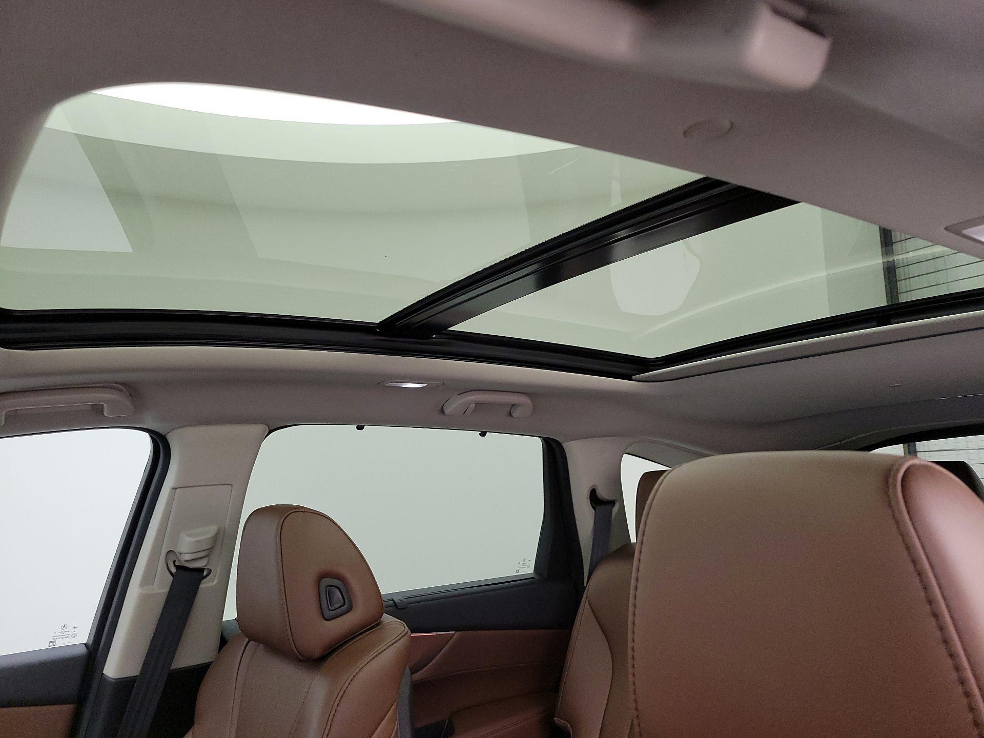 Thumbnail: 2023 Acura MDX - 20