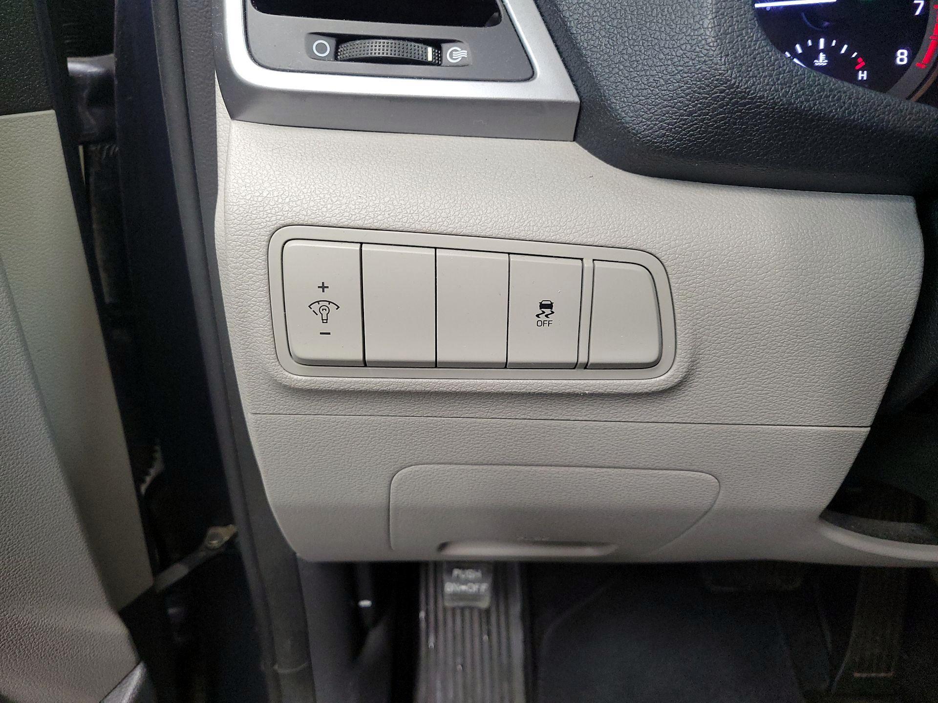 Thumbnail: 2017 Hyundai Tucson - 13